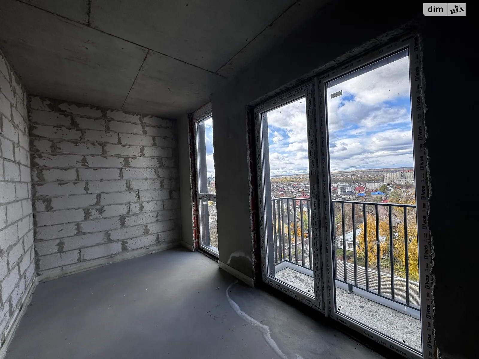 Продается 2-комнатная квартира 72 кв. м в Ивано-Франковске, ул. Ленкавского, 2А корпус 1-2 - фото 1