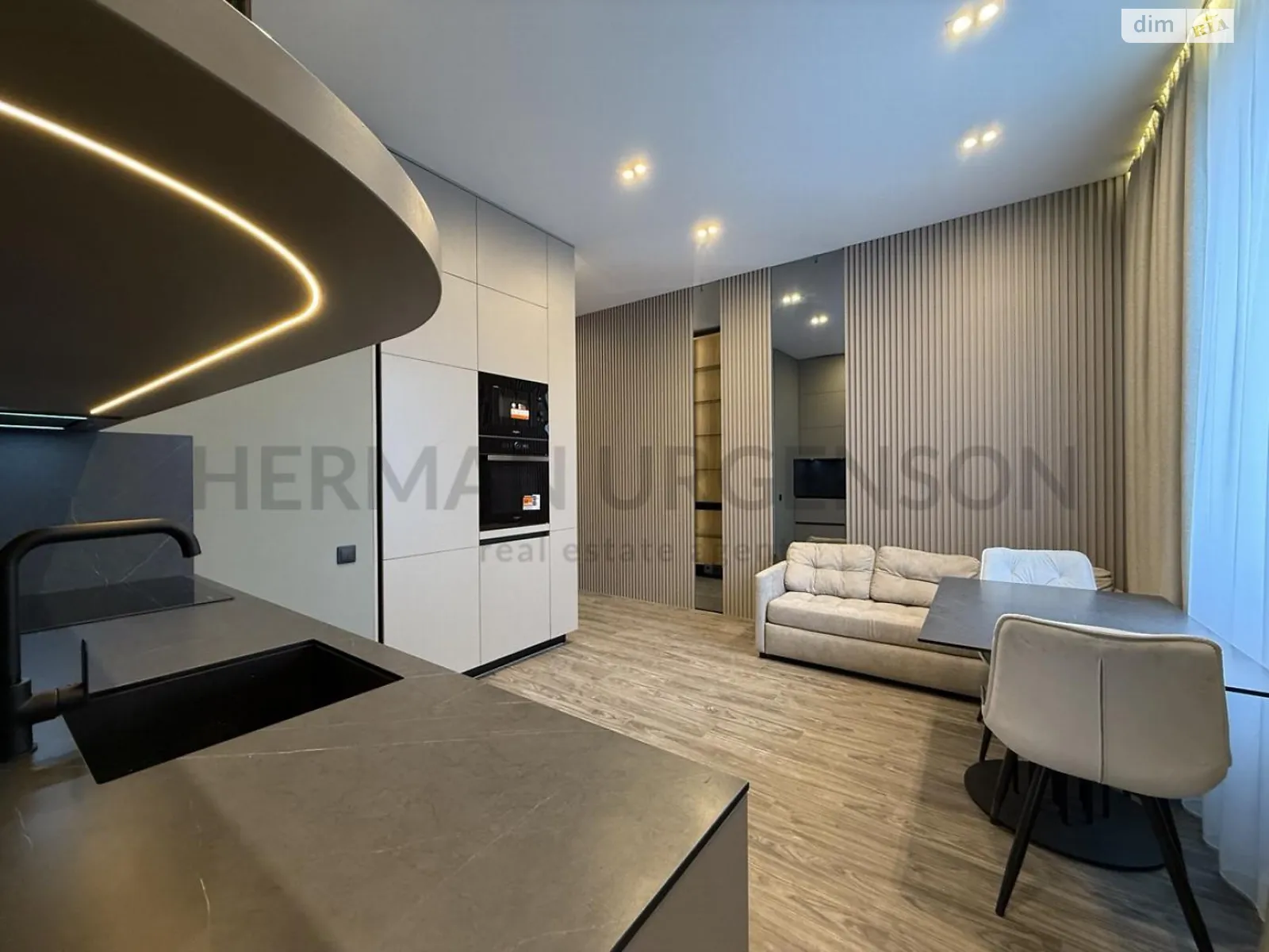 Сдается в аренду 1-комнатная квартира 40 кв. м в Ужгороде, цена: 550 $ - фото 1