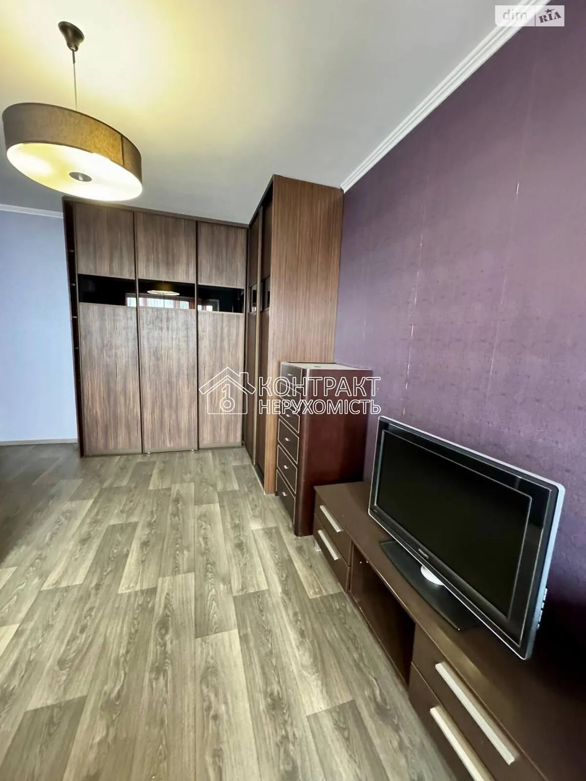 Продается 2-комнатная квартира 52 кв. м в Харькове, ул. Энвера Ахсарова, 1 - фото 1