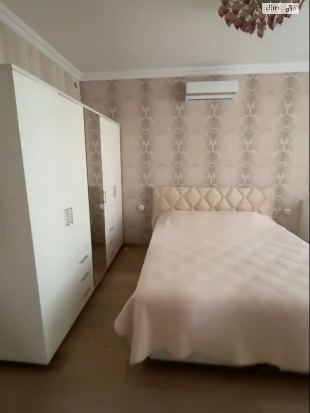 Сдается в аренду 2-комнатная квартира 80 кв. м в Киеве, ул. Саксаганского, 37К - фото 1