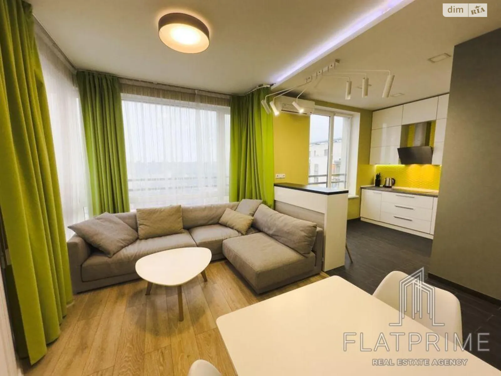 Продается 1-комнатная квартира 52.5 кв. м в Киеве, ул. Анатолия Петрицкого, 21А - фото 1