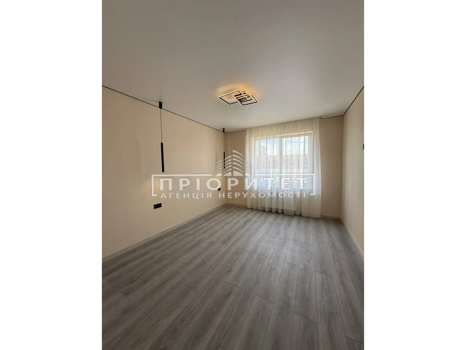 Продается 1-комнатная квартира 41.7 кв. м в Одессе, ул. Строительная - фото 1