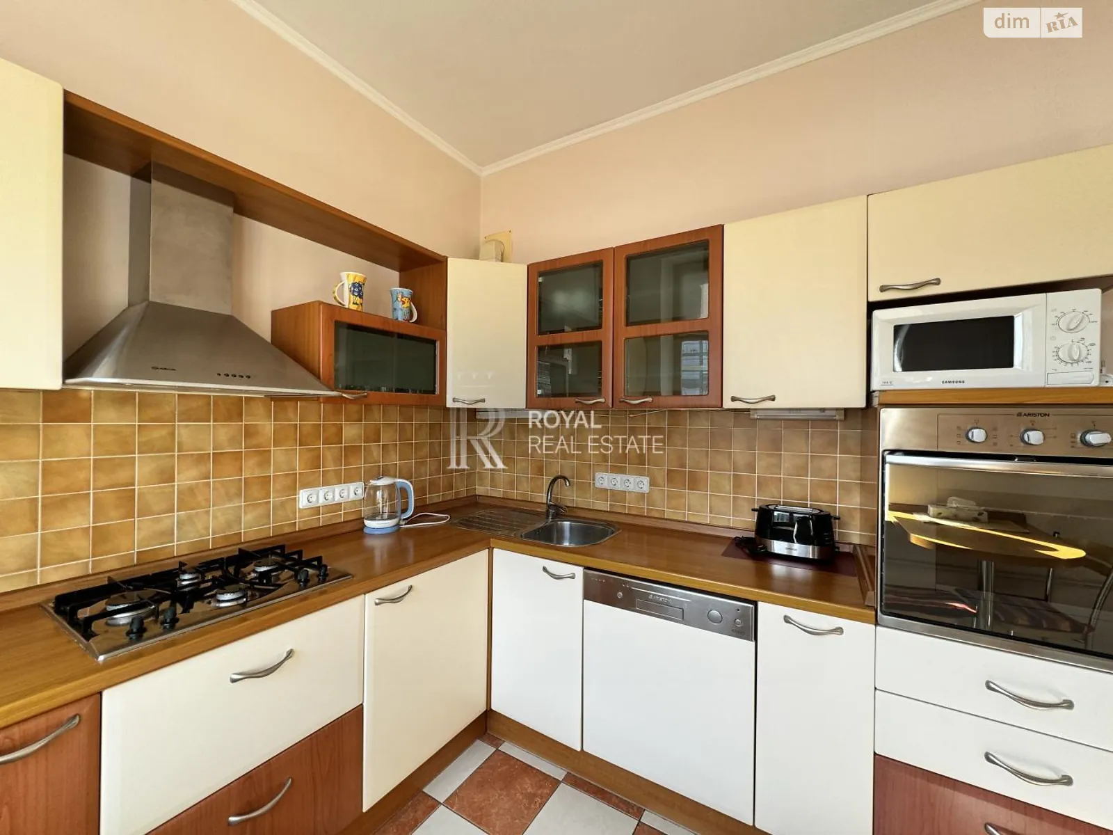 Сдается в аренду 3-комнатная квартира 102 кв. м в Киеве, ул. Крещатик, 25 - фото 1