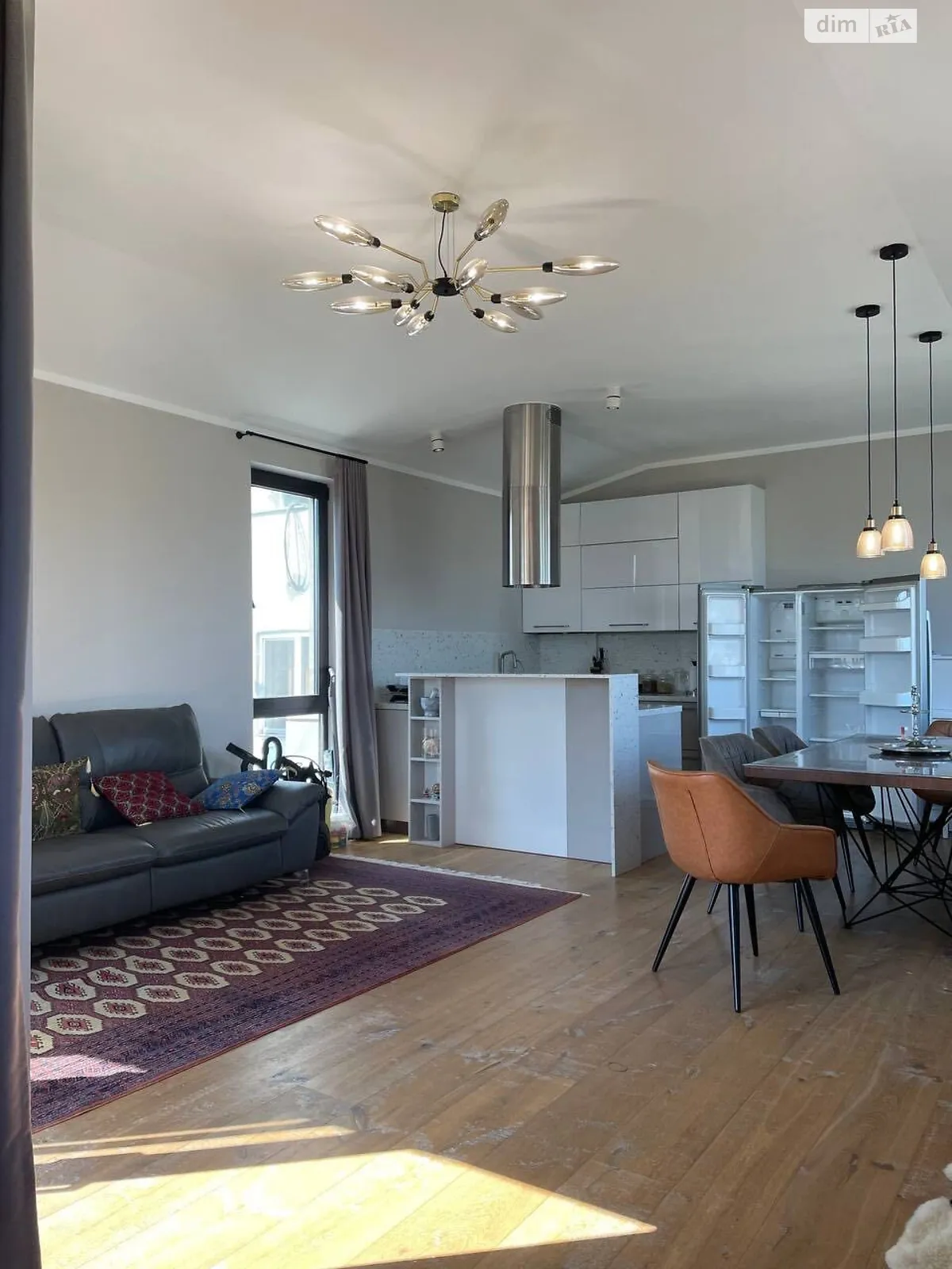 Здається в оренду 4-кімнатна квартира 150 кв. м у Одесі, вул. Дерибасівська - фото 1