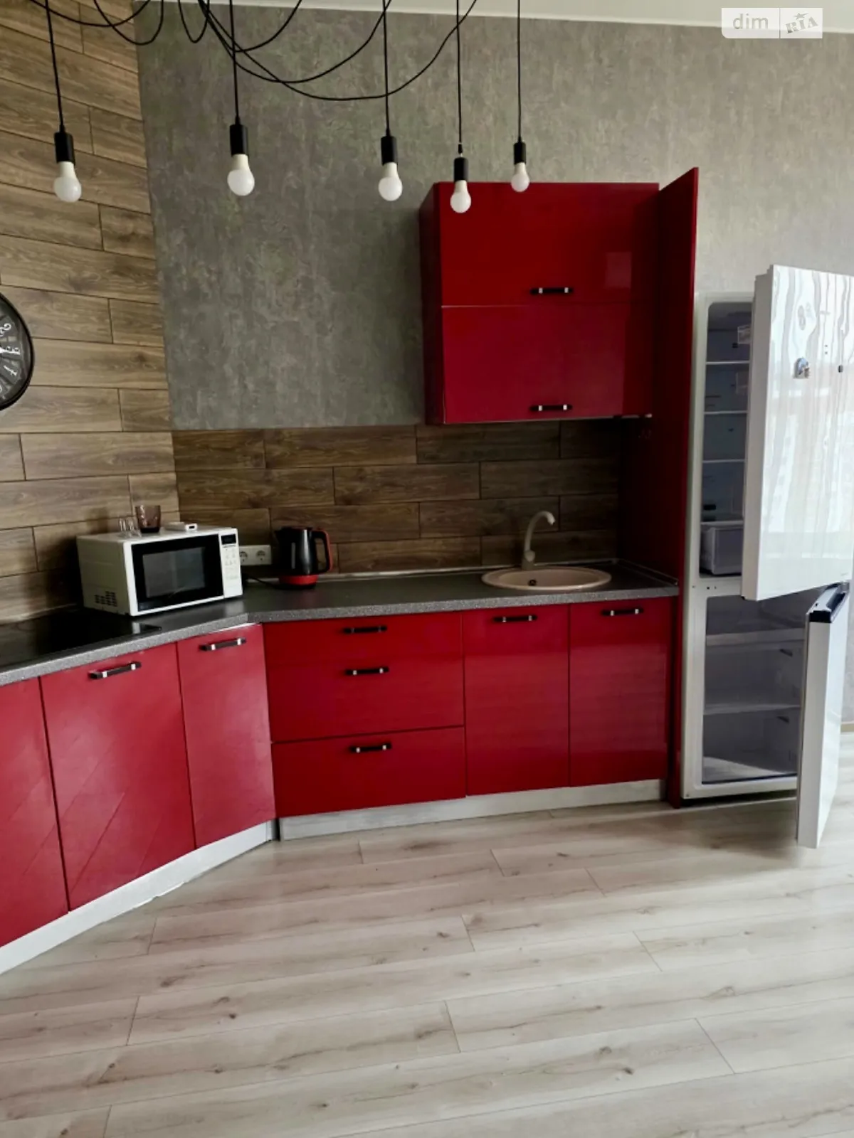 Продается 1-комнатная квартира 54 кв. м в Харькове, ул. Клочковская, 117 - фото 1