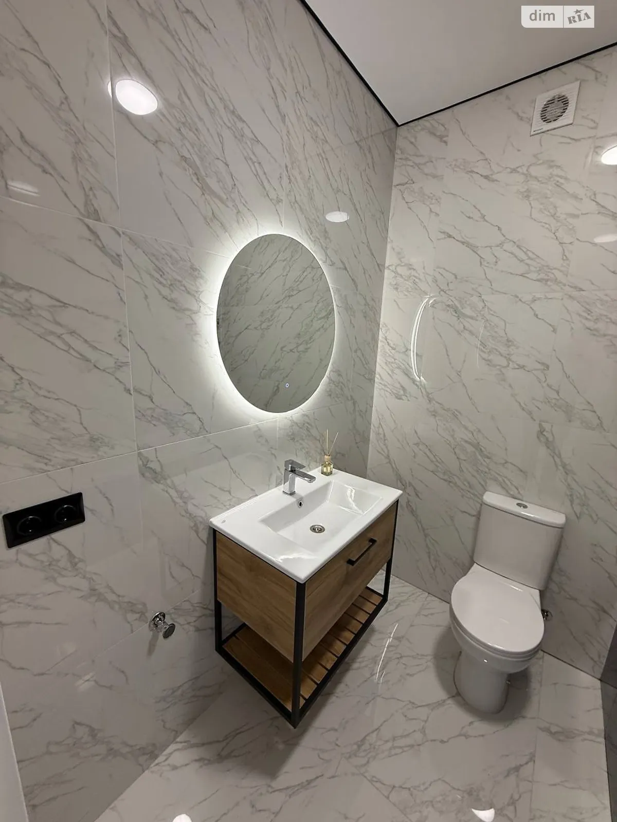 Продается 1-комнатная квартира 45 кв. м в Хмельницком, ул. Гетьманская - фото 1