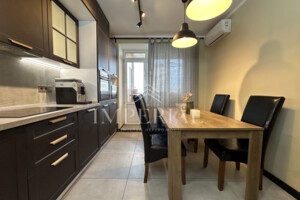 Продажа квартиры, Киев, р‑н. ДВРЗ, ст.м. Черниговская, Алма-Атинская улица, дом 39А