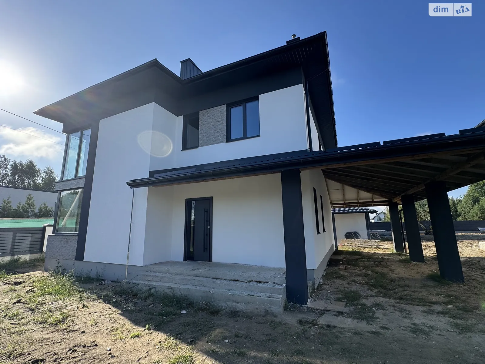 Продается дом на 2 этажа 150 кв. м с террасой, цена: 150000 $ - фото 1