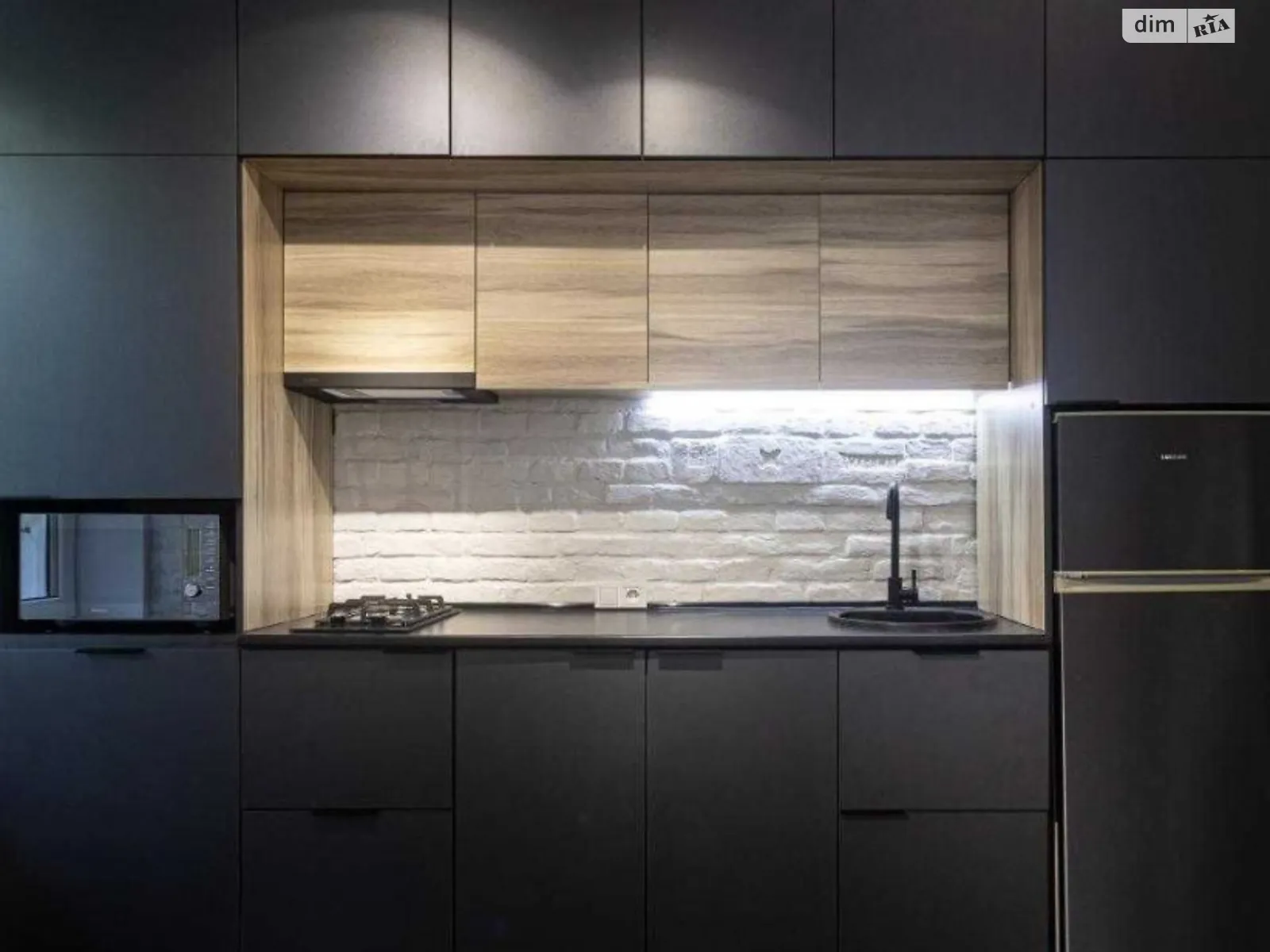 Сдается в аренду 1-комнатная квартира 42 кв. м в Львове, ул. Марка Вовчка - фото 1