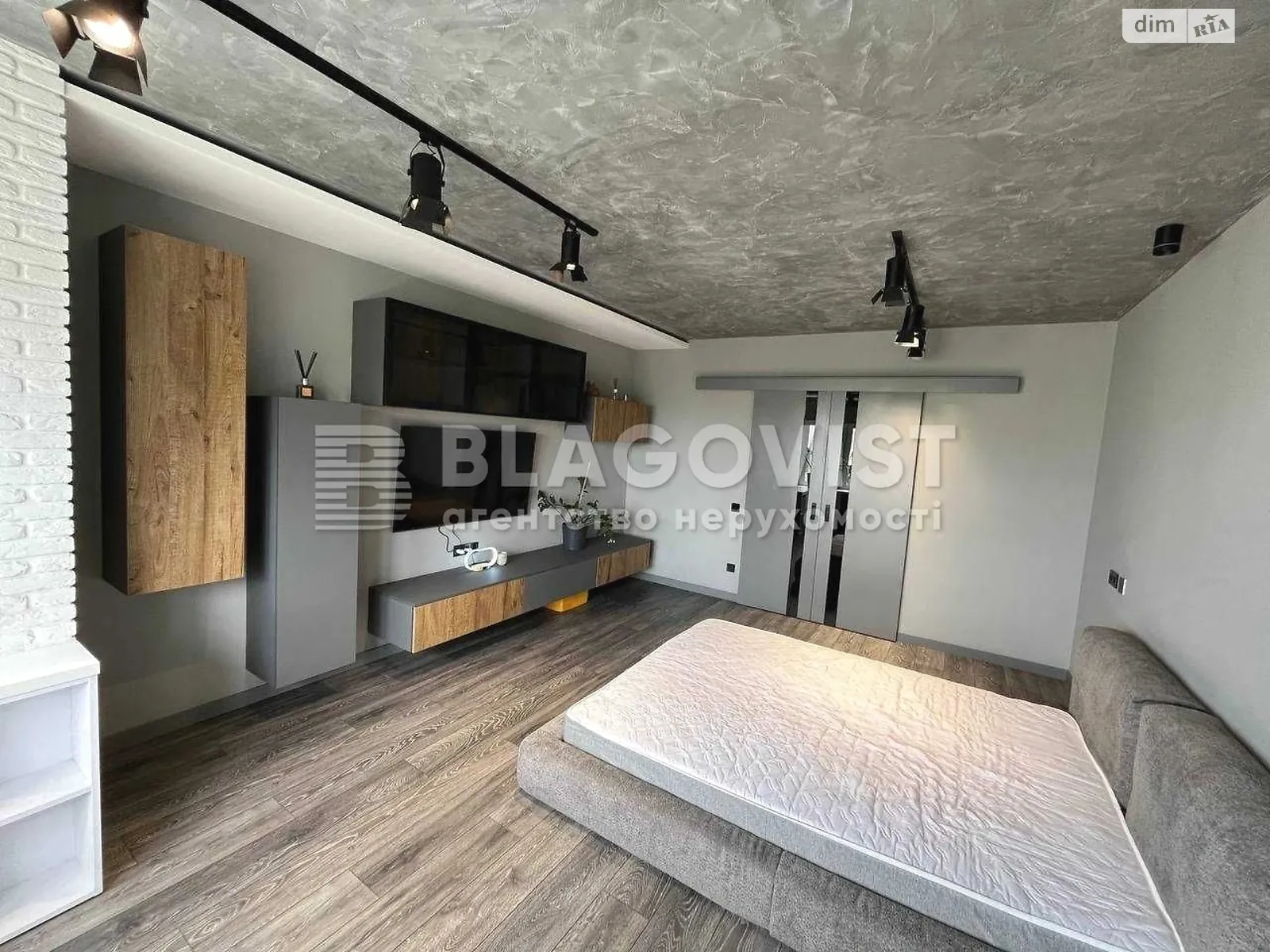 Продается 1-комнатная квартира 57 кв. м в Киеве, цена: 140000 $ - фото 1