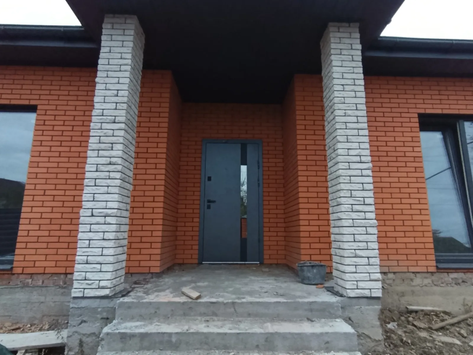 Продается одноэтажный дом 2.8 кв. м с участком, цена: 93000 $ - фото 1