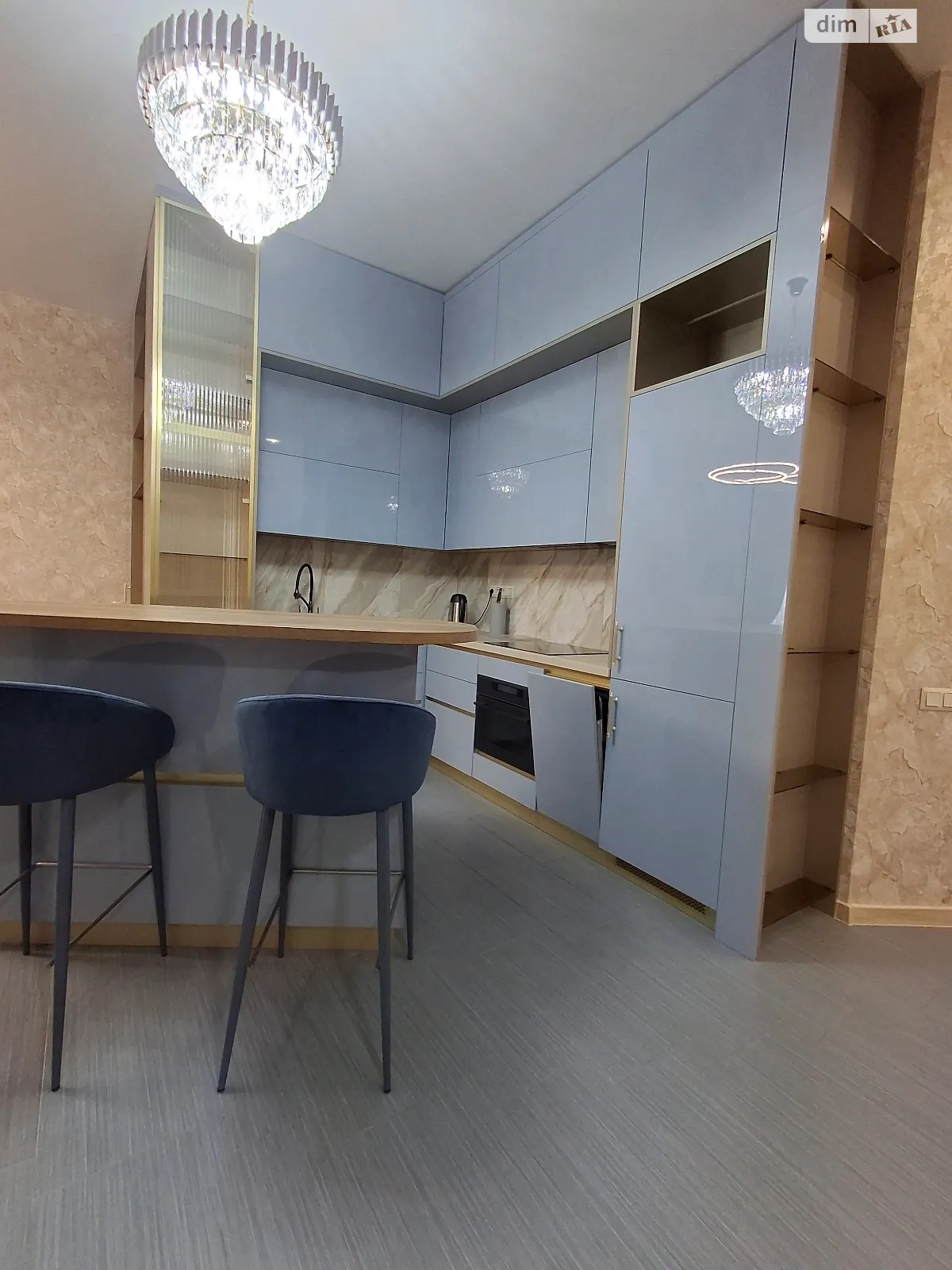 Продается 1-комнатная квартира 84.8 кв. м в Одессе, бул. Гетьмана Сагайдачного, 5 - фото 1