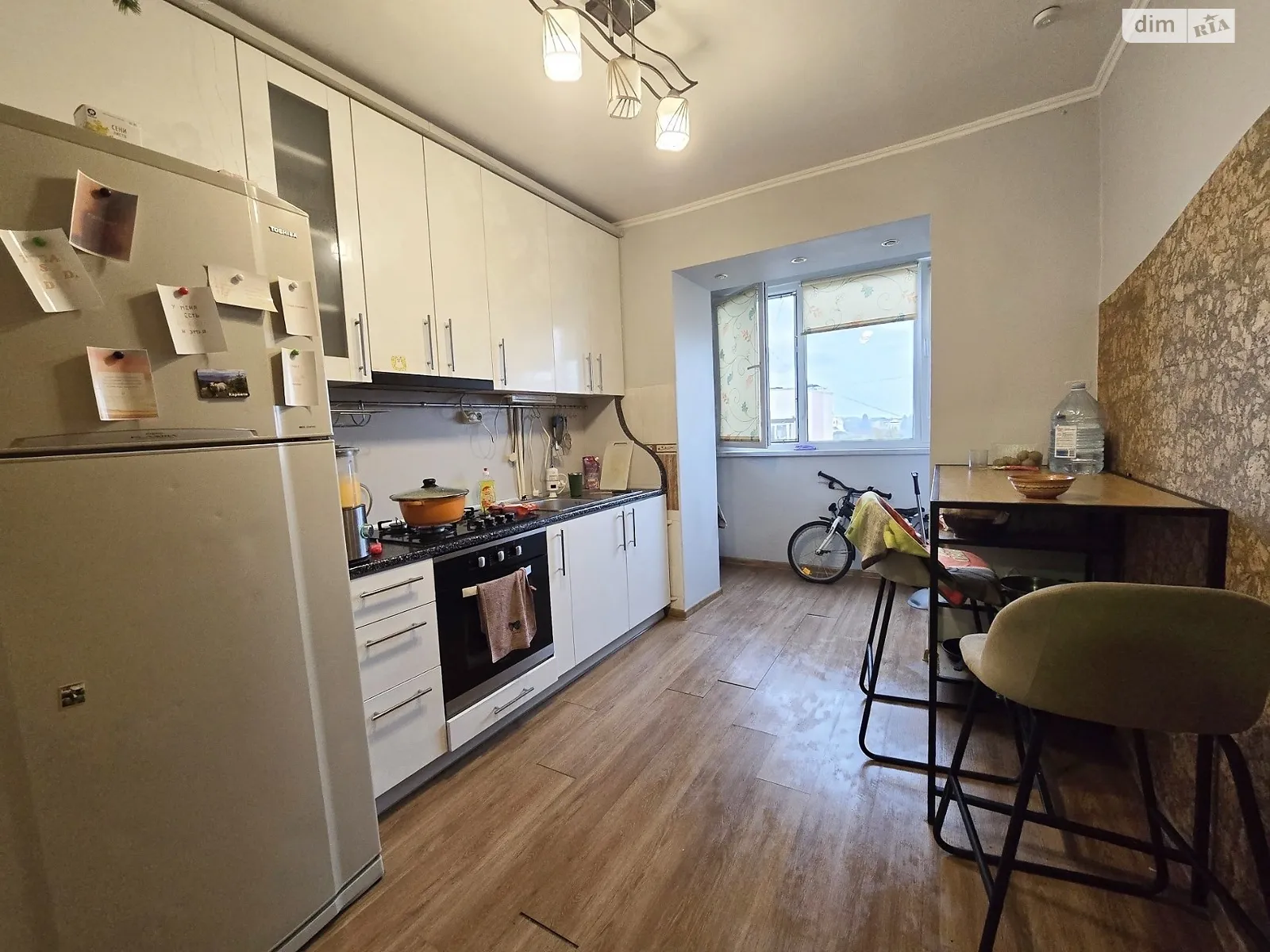 Сдается в аренду 2-комнатная квартира 57 кв. м в Черновцах, ул. Сергея Скальда(Комарова Владимира) - фото 1