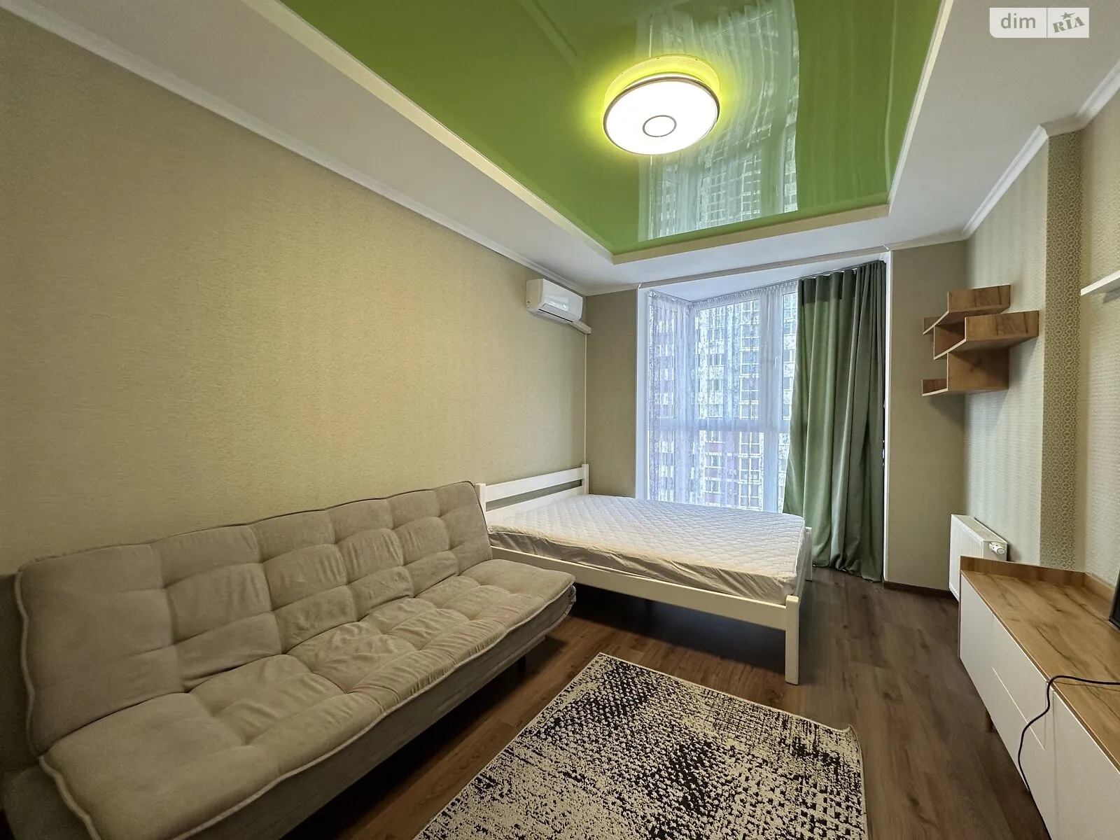 Здається в оренду 1-кімнатна квартира 46 кв. м у Києві, вул. Драгоманова, 2А - фото 1