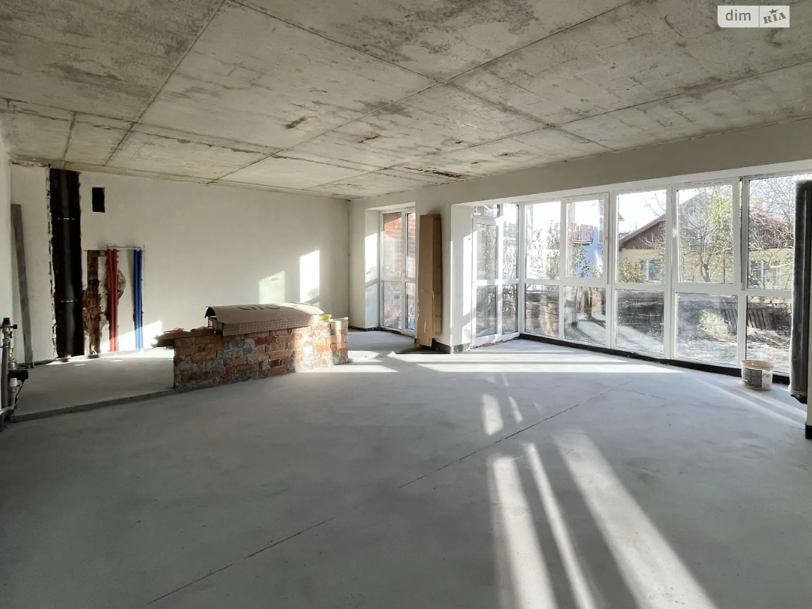 Продається 2-кімнатна квартира 98.5 кв. м у Брюховичах, вул. Бурденка, 18 - фото 1