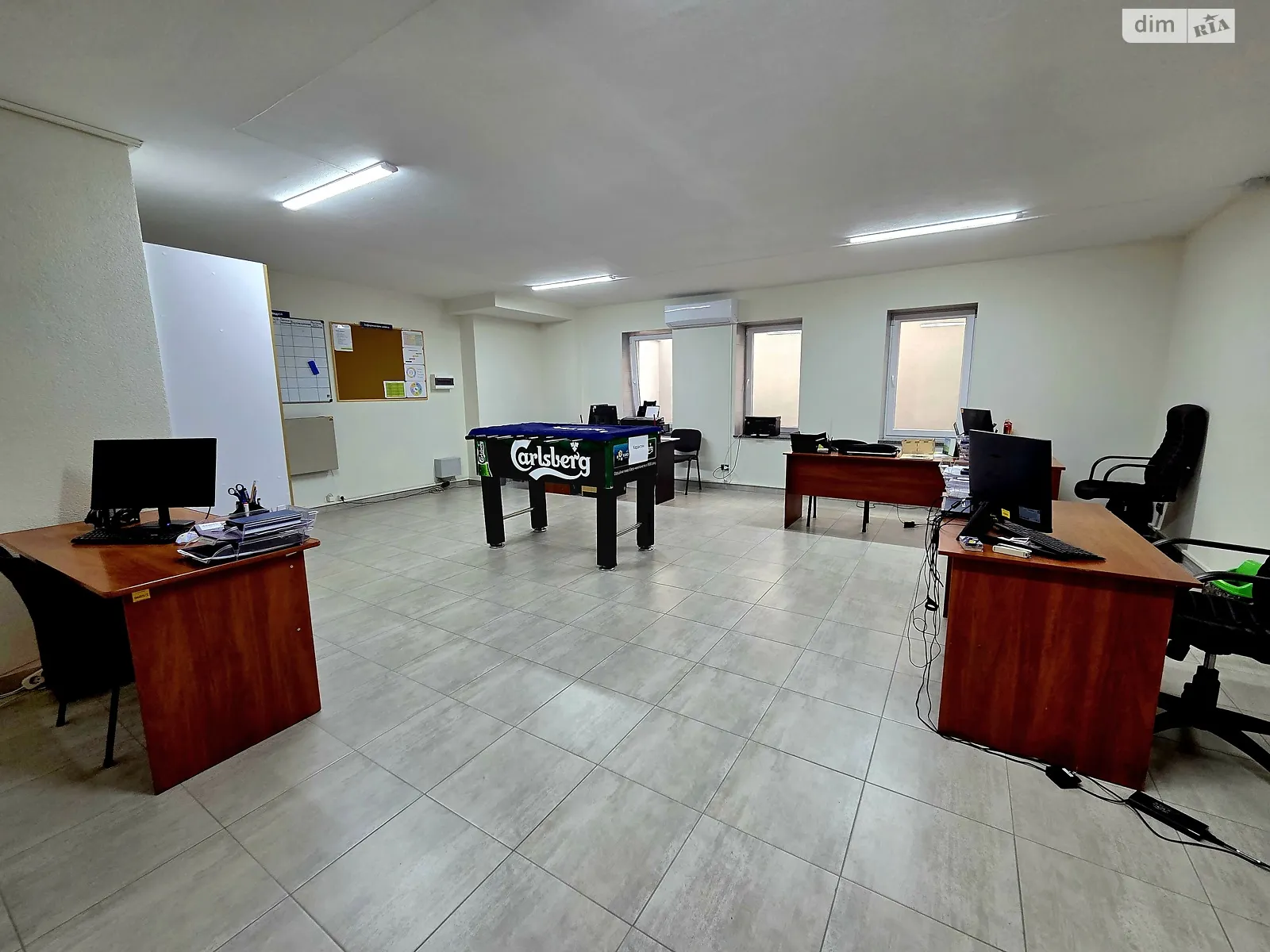 Продается помещения свободного назначения 55 кв. м в 4-этажном здании, цена: 39800 $ - фото 1