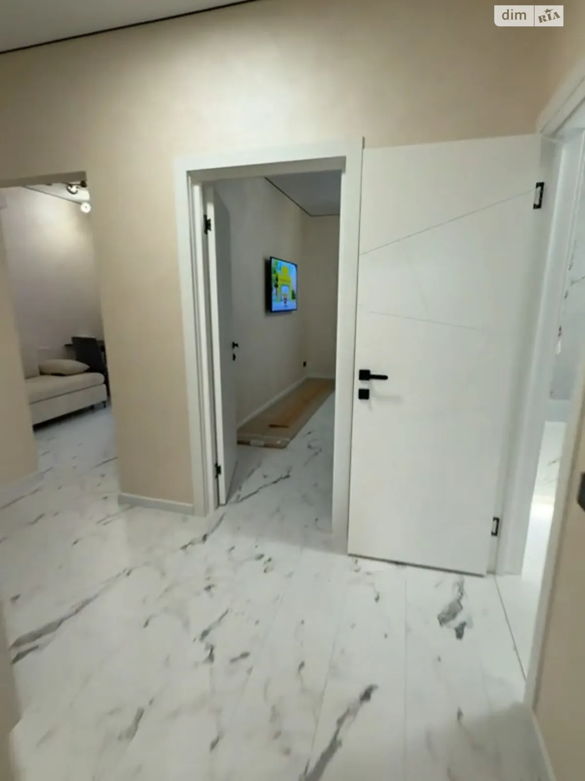 Продается 3-комнатная квартира 63 кв. м в Софиевской Борщаговке, ул. Соборная, 103/20 - фото 1