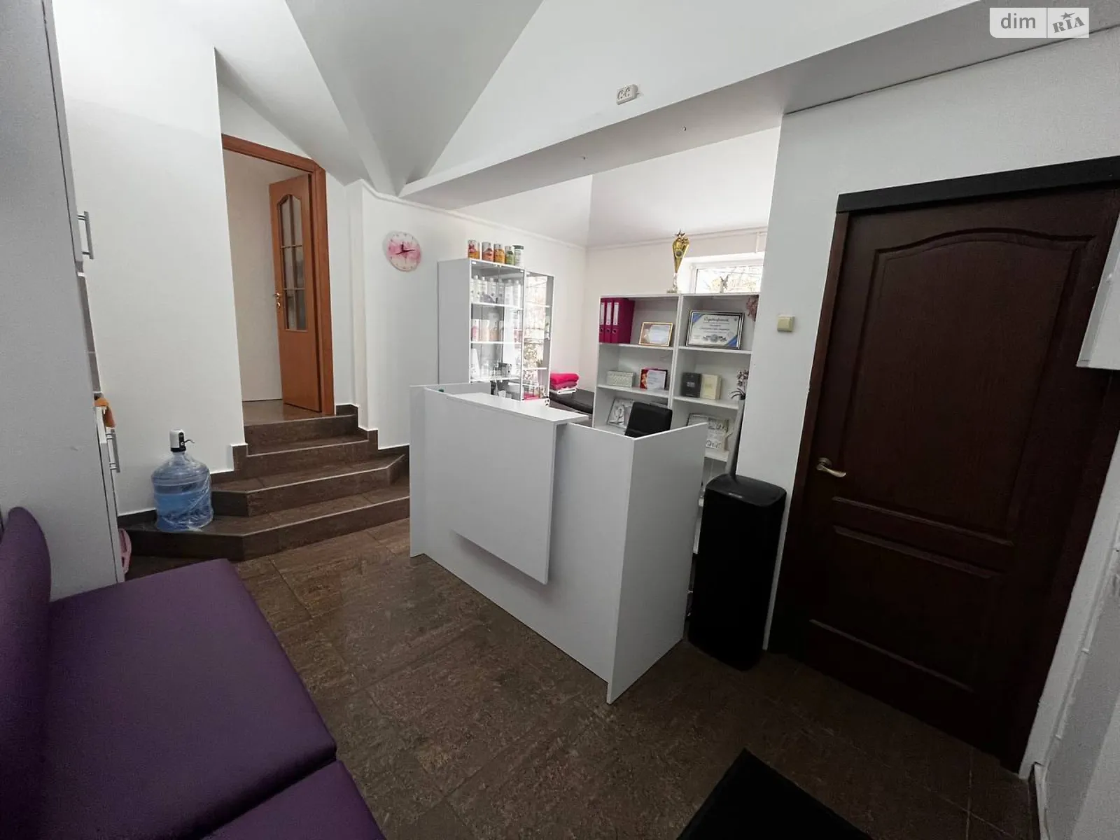 Сдается в аренду помещения свободного назначения 77 кв. м в 2-этажном здании, цена: 18000 грн - фото 1