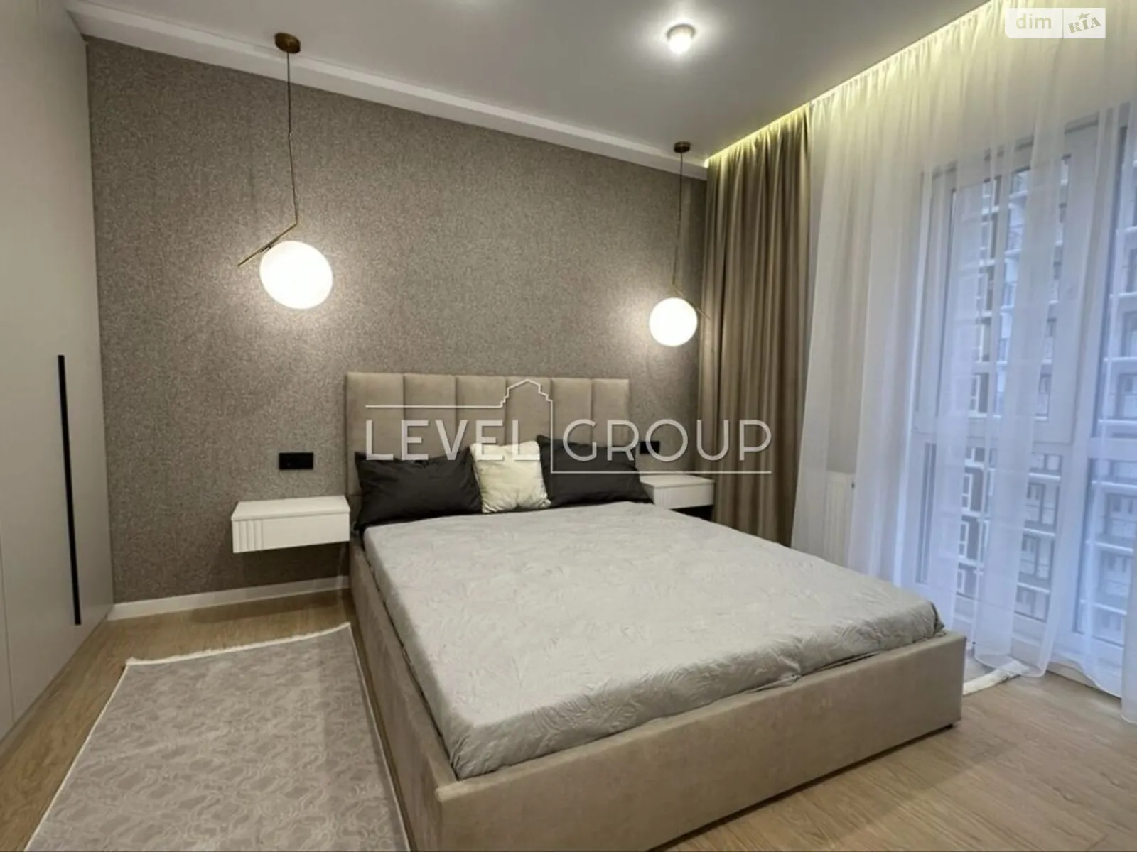 Продается 1-комнатная квартира 41 кв. м в Киеве, ул. Михаила Максимовича, 28К - фото 1