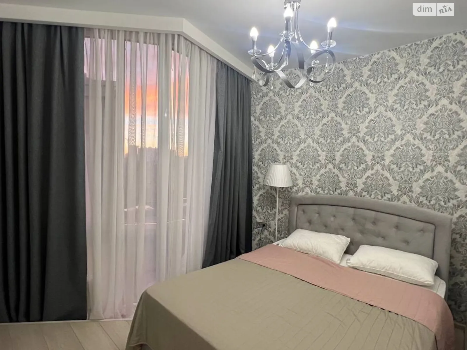 Сдается в аренду 1-комнатная квартира 40 кв. м в Одессе, плато Аркадийское(Гагаринское), 5/2 - фото 1