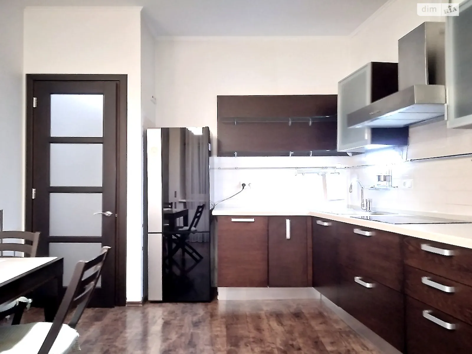 Сдается в аренду 2-комнатная квартира 80 кв. м в Одессе, Фонтанская дор., 49/1 - фото 1