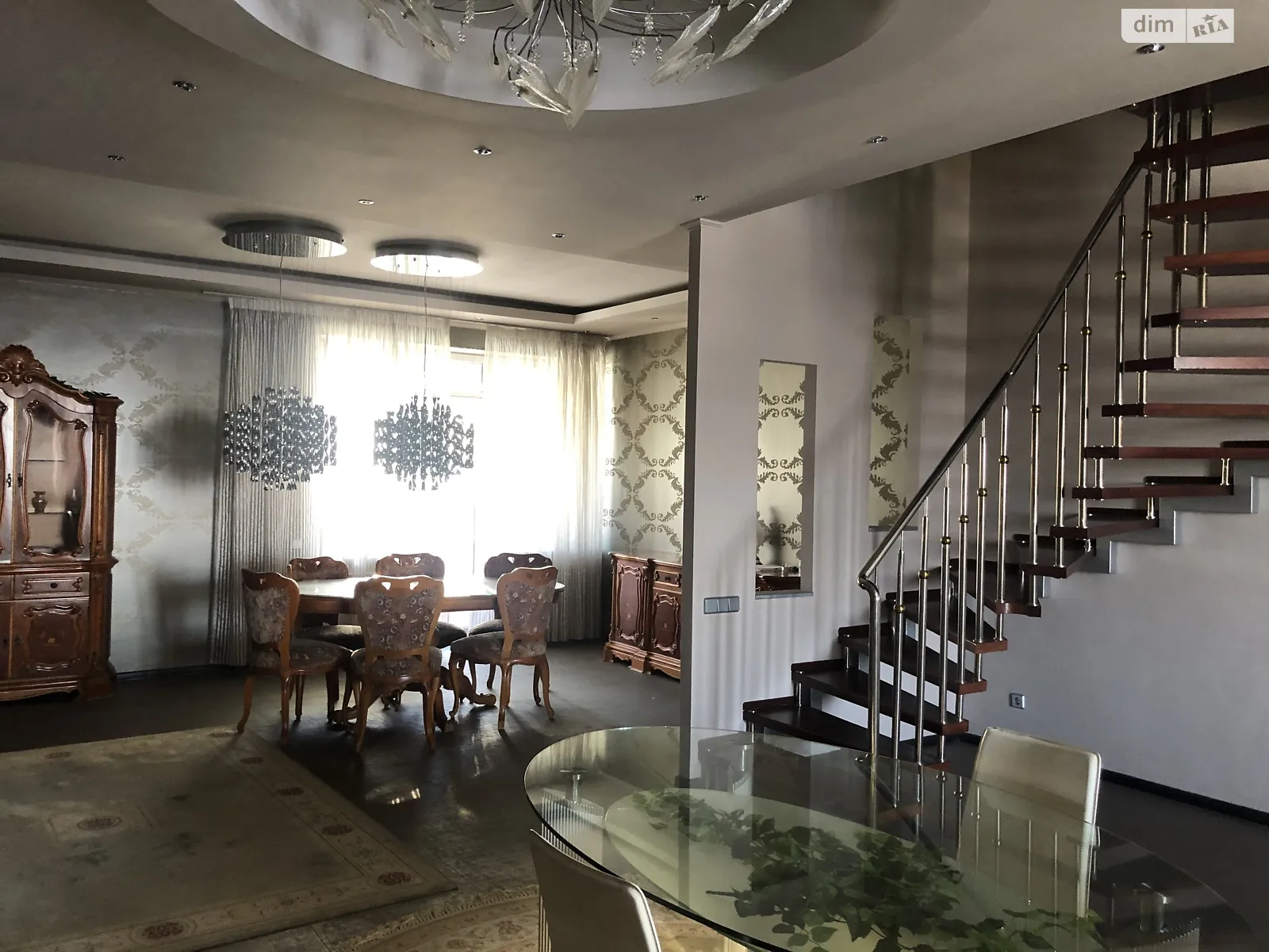 Продається 6-кімнатна квартира 234.2 кв. м у Львові, вул. Академіка Сахарова Андрія, 80А - фото 1