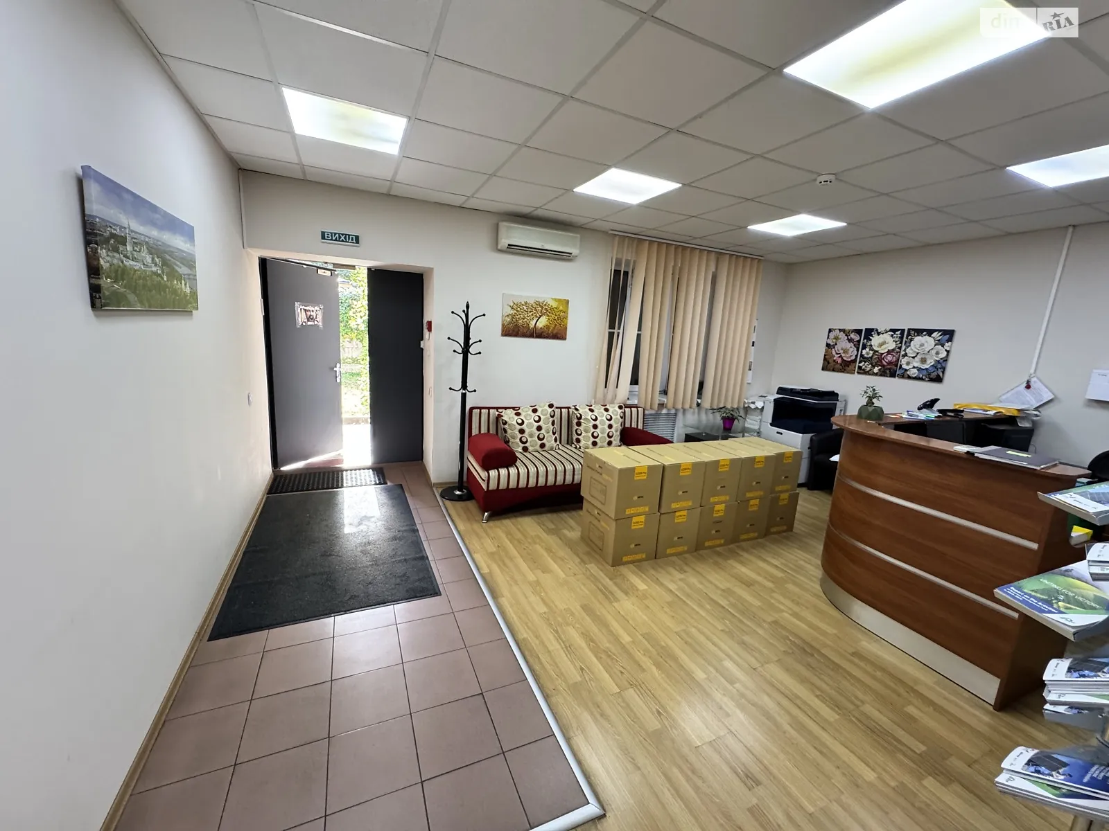 Здається в оренду офіс 272 кв. м в бізнес-центрі, цена: 4000 $ - фото 1