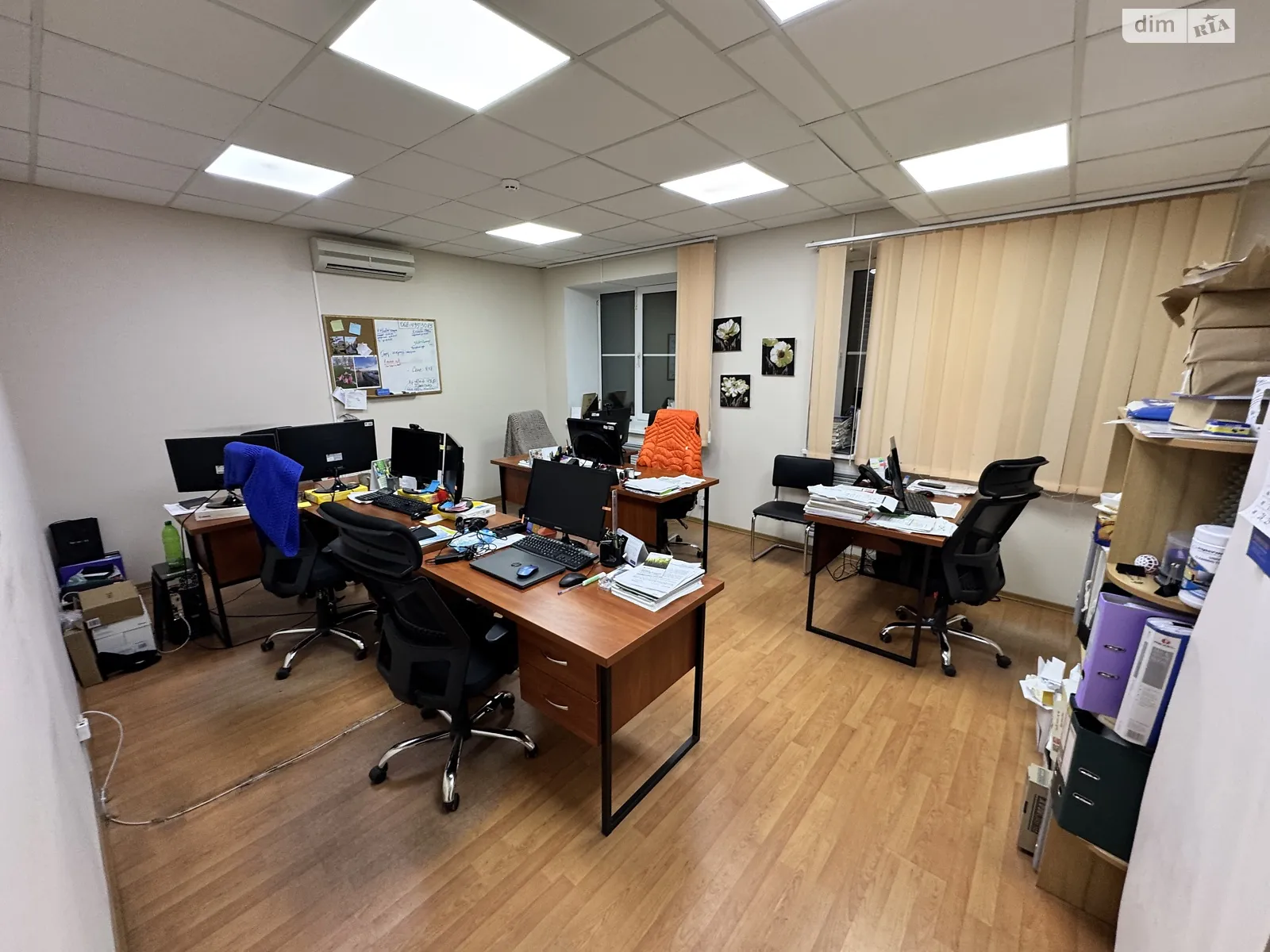 Здається в оренду офіс 184 кв. м в бізнес-центрі, цена: 2500 $ - фото 1