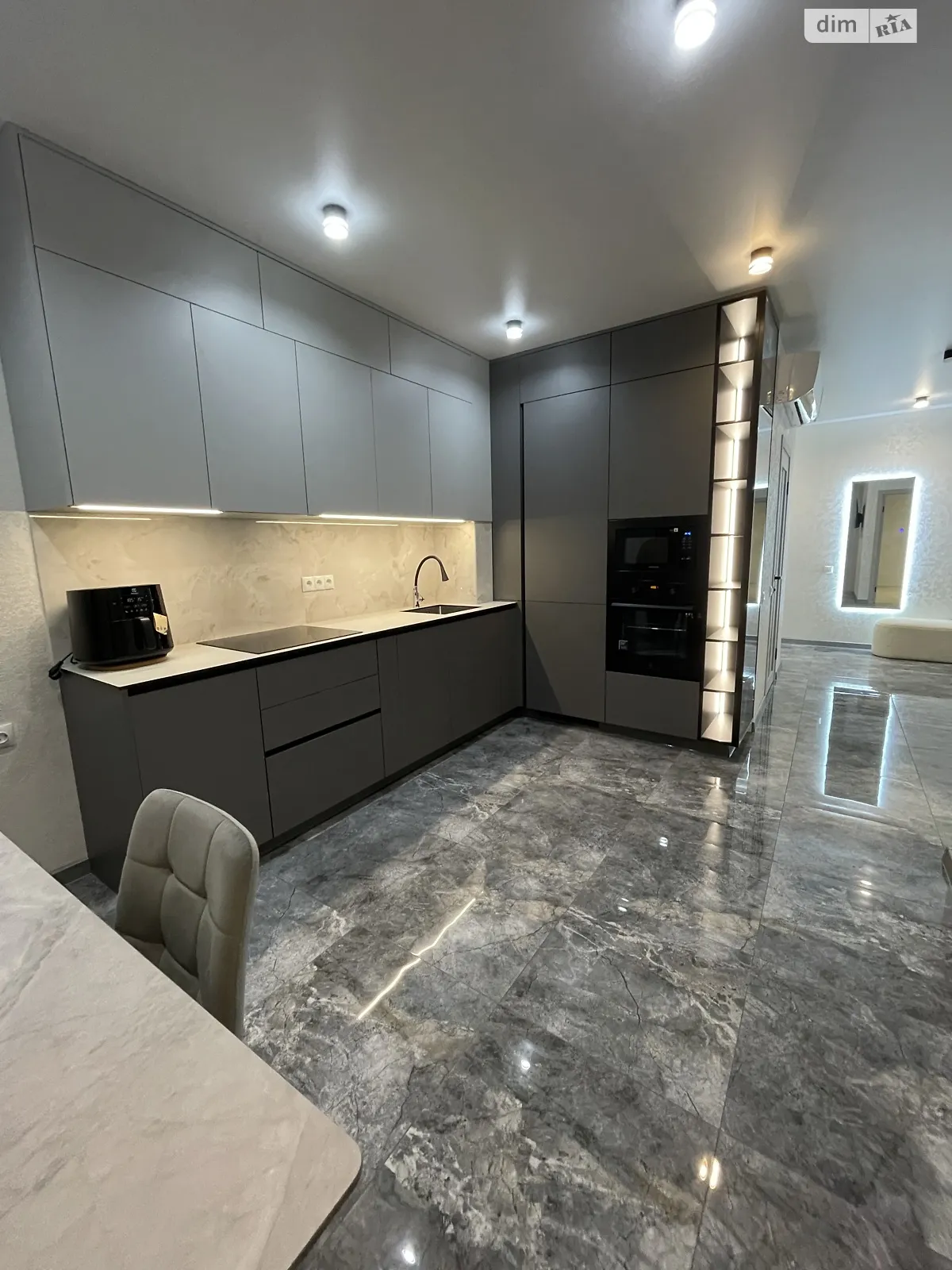 Продається 2-кімнатна квартира 63 кв. м у Одесі, Миколаївська дор., 3/13 - фото 1