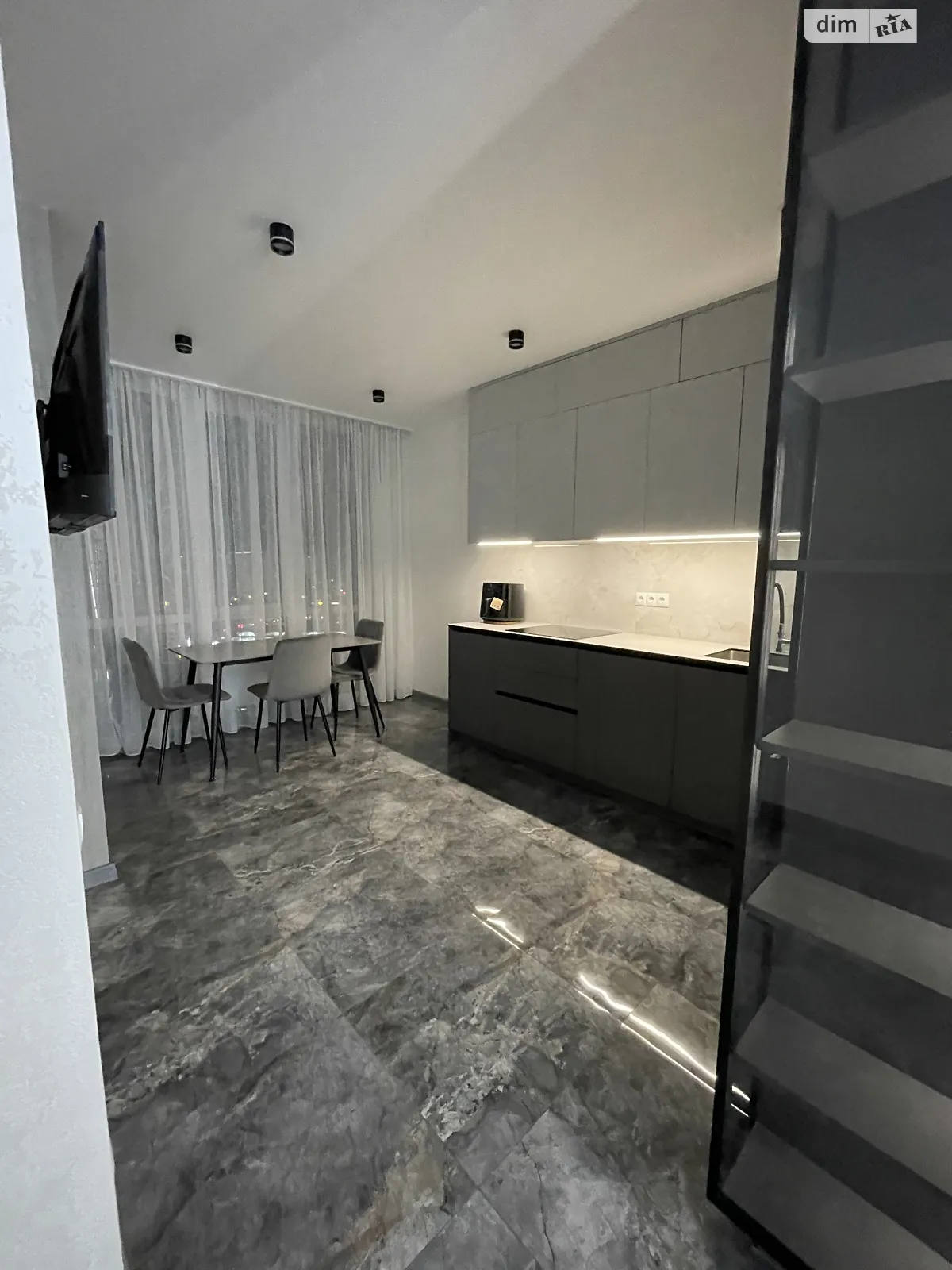 Продается 2-комнатная квартира 63 кв. м в Одессе, Николаевская дор., 3/13 - фото 1