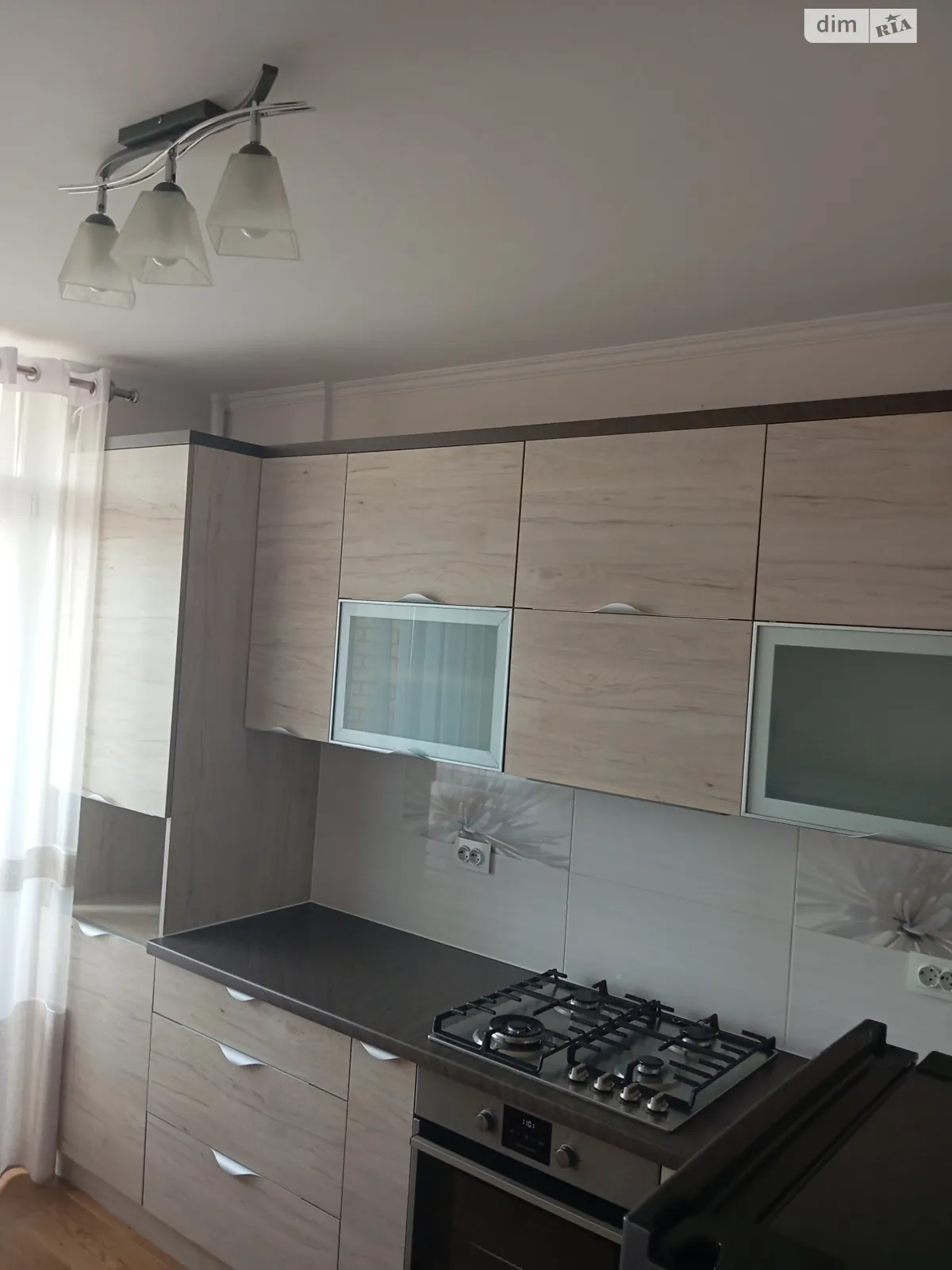 2-комнатная квартира 64 кв. м в Тернополе, ул. Троллейбусная - фото 1