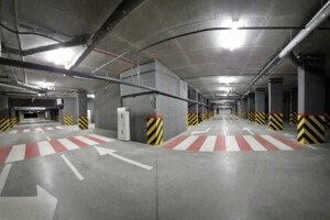 Аренда гараж в Стрию Сниму гараж в Стрию долгосрочно