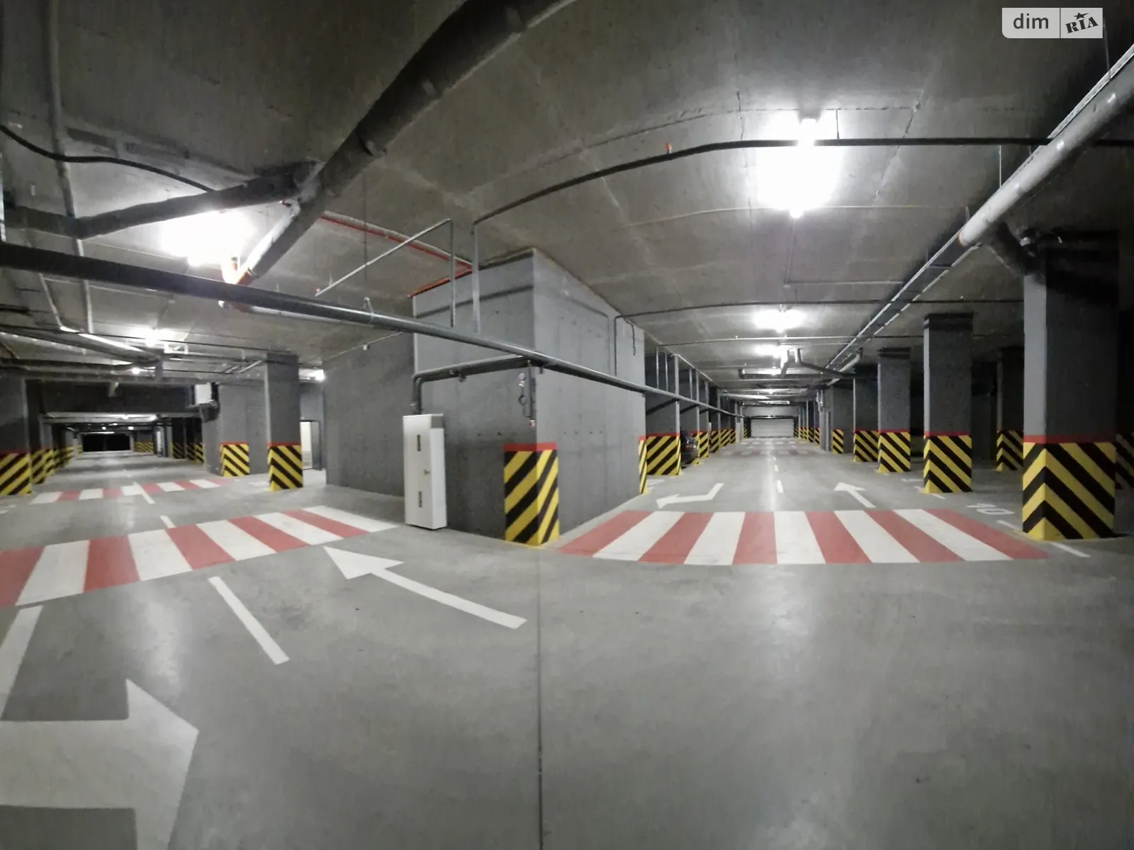 Сдается в аренду подземный паркинг под легковое авто на 12.5 кв. м, цена: 2200 грн - фото 1