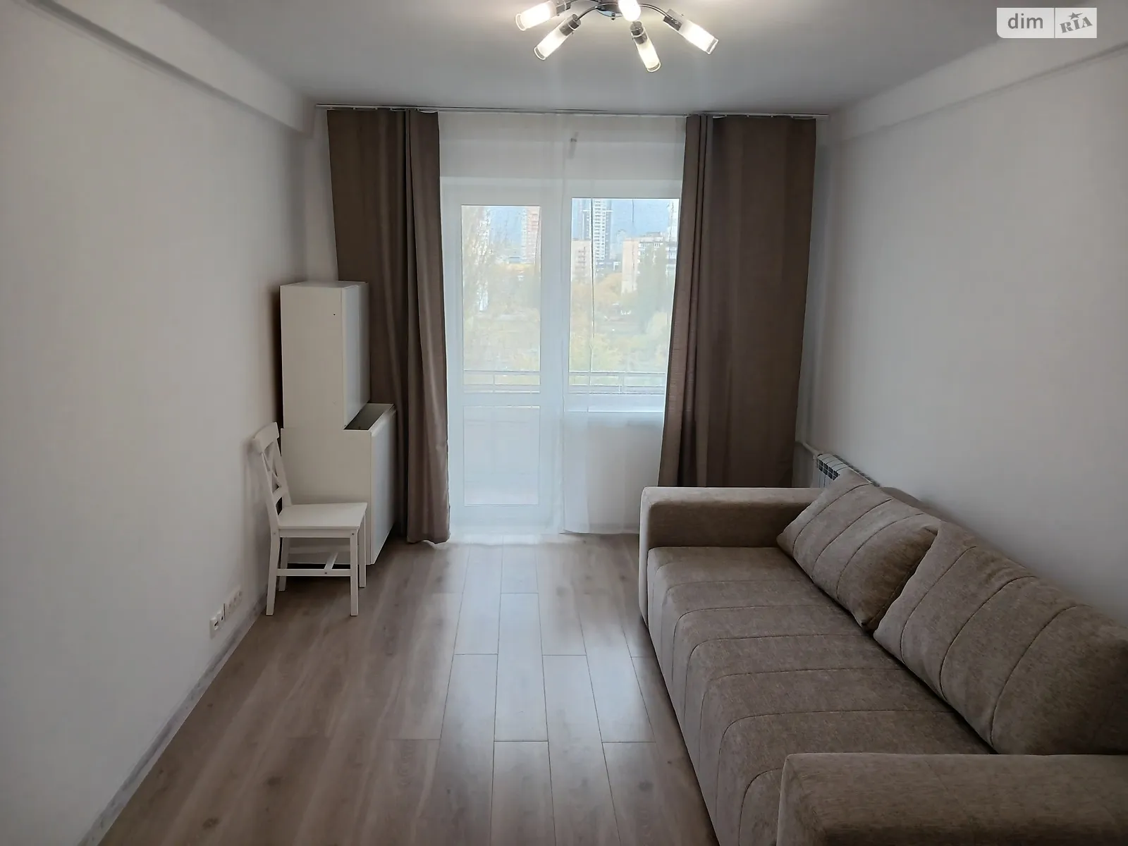 Продается 3-комнатная квартира 60 кв. м в Киеве, просп. Оболонский, 7Б - фото 1