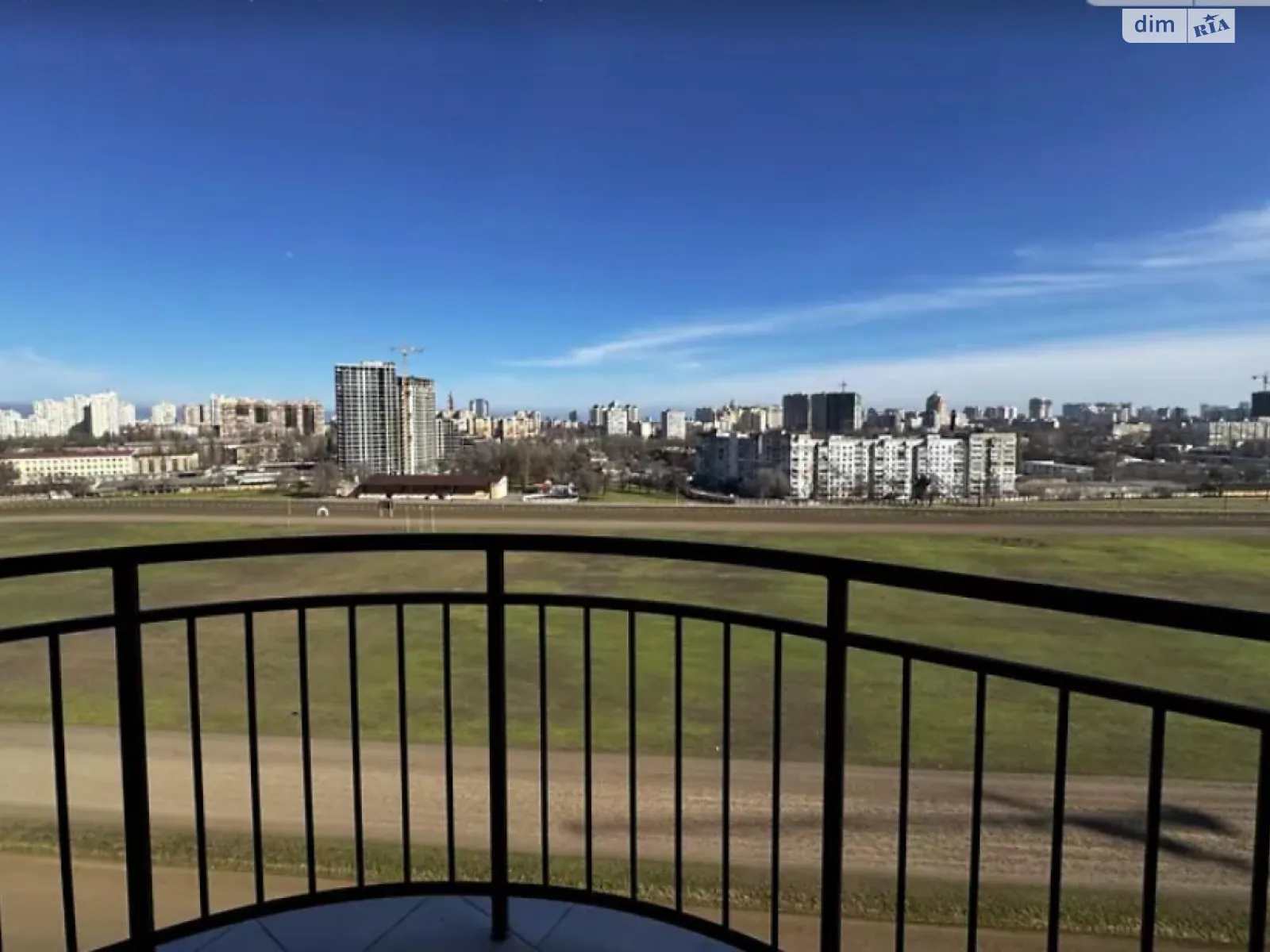 Продается 2-комнатная квартира 53 кв. м в Одессе, ул. Краснова, 1В - фото 1