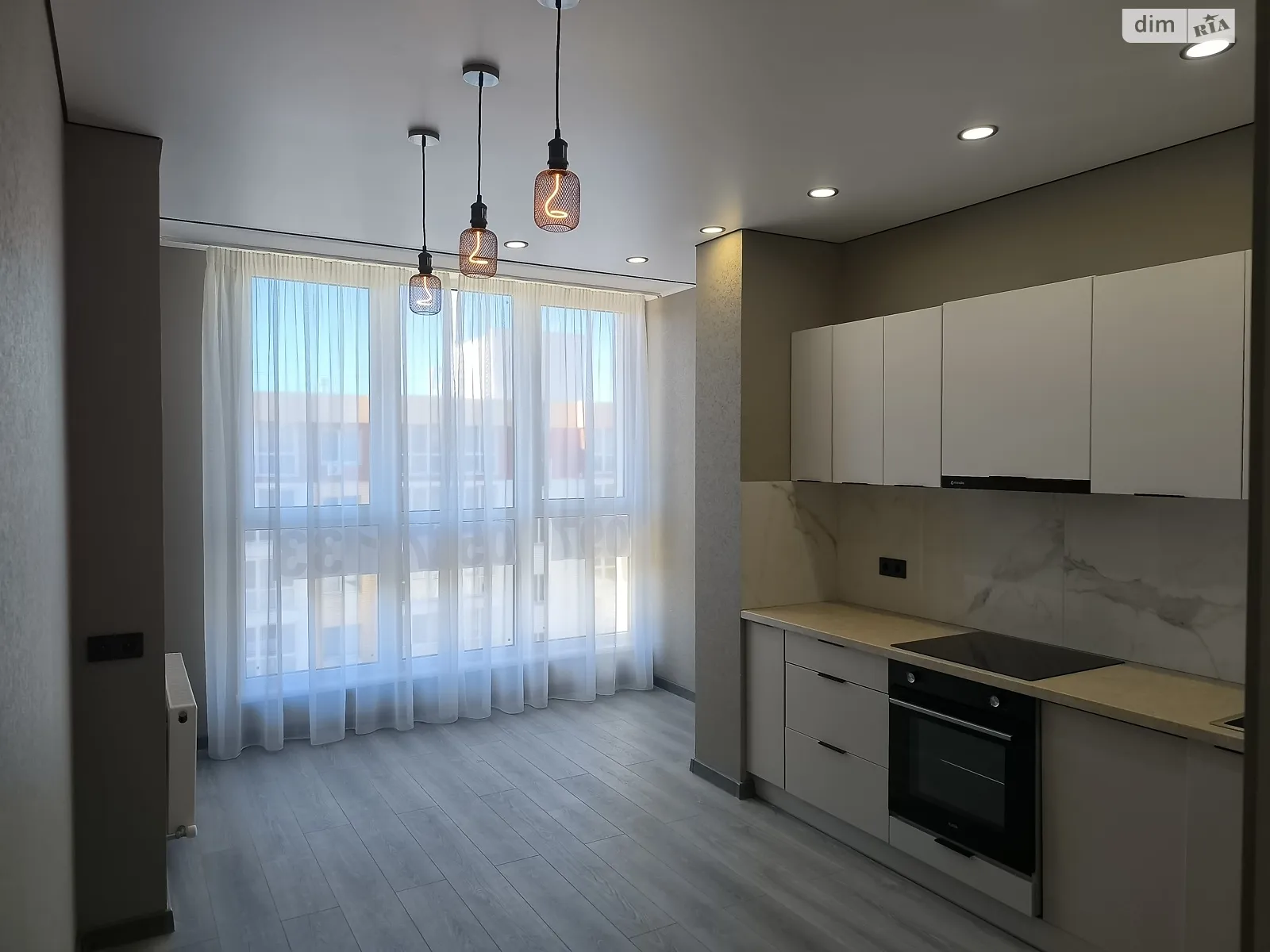 Продается 1-комнатная квартира 41 кв. м в Лиманке, ул. Строительная, 48А - фото 1