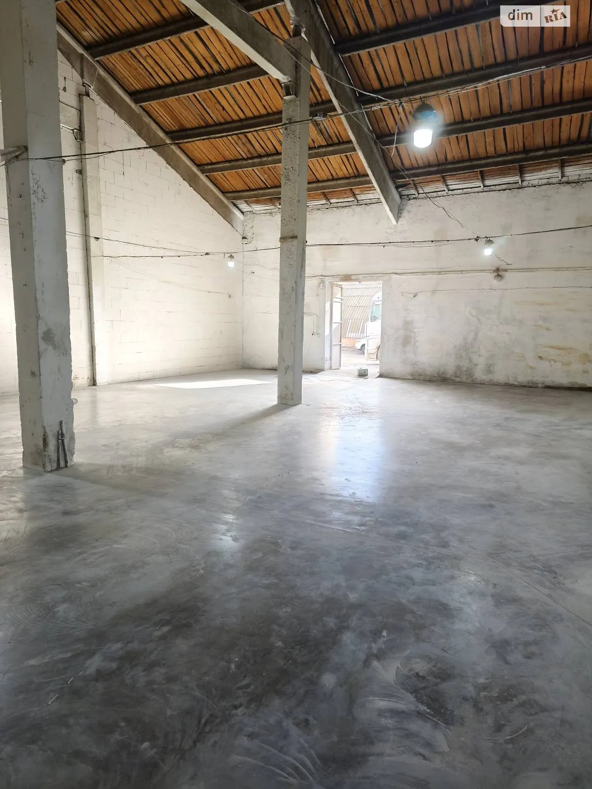 Здається в оренду об'єкт сфери послуг 240 кв. м в 1-поверховій будівлі, цена: 34000 грн - фото 1