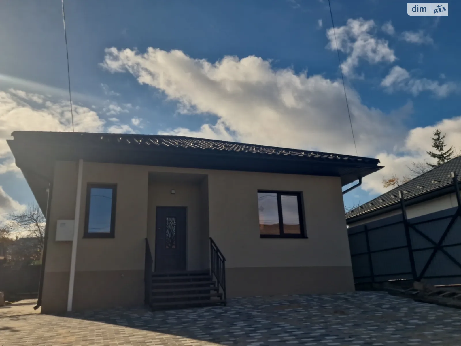 Продается одноэтажный дом 105 кв. м с садом, цена: 200000 $ - фото 1