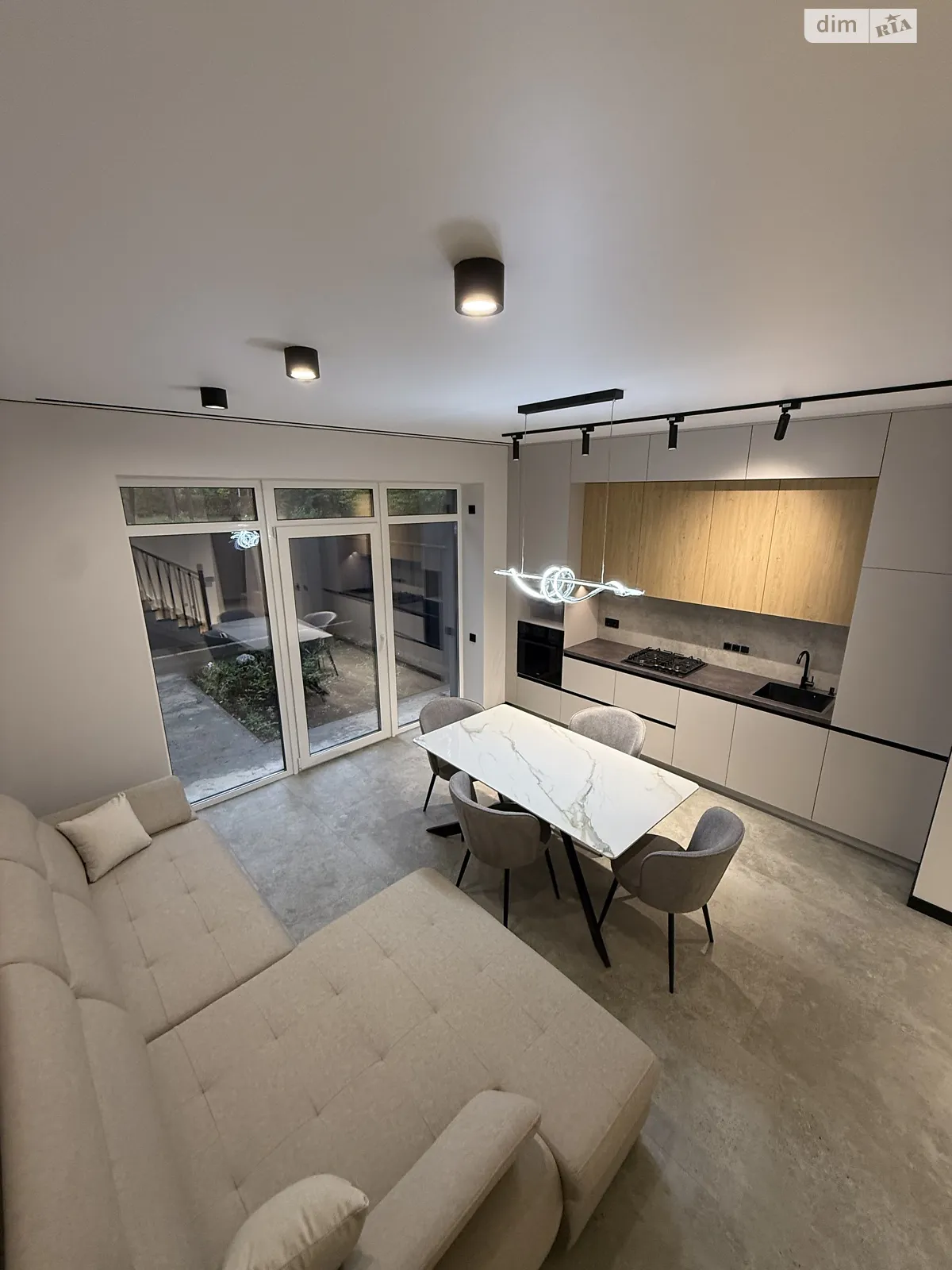 ул. Семьи Шкаривских(Федорова), 9 Ирпень, цена: 145000 $ - фото 1