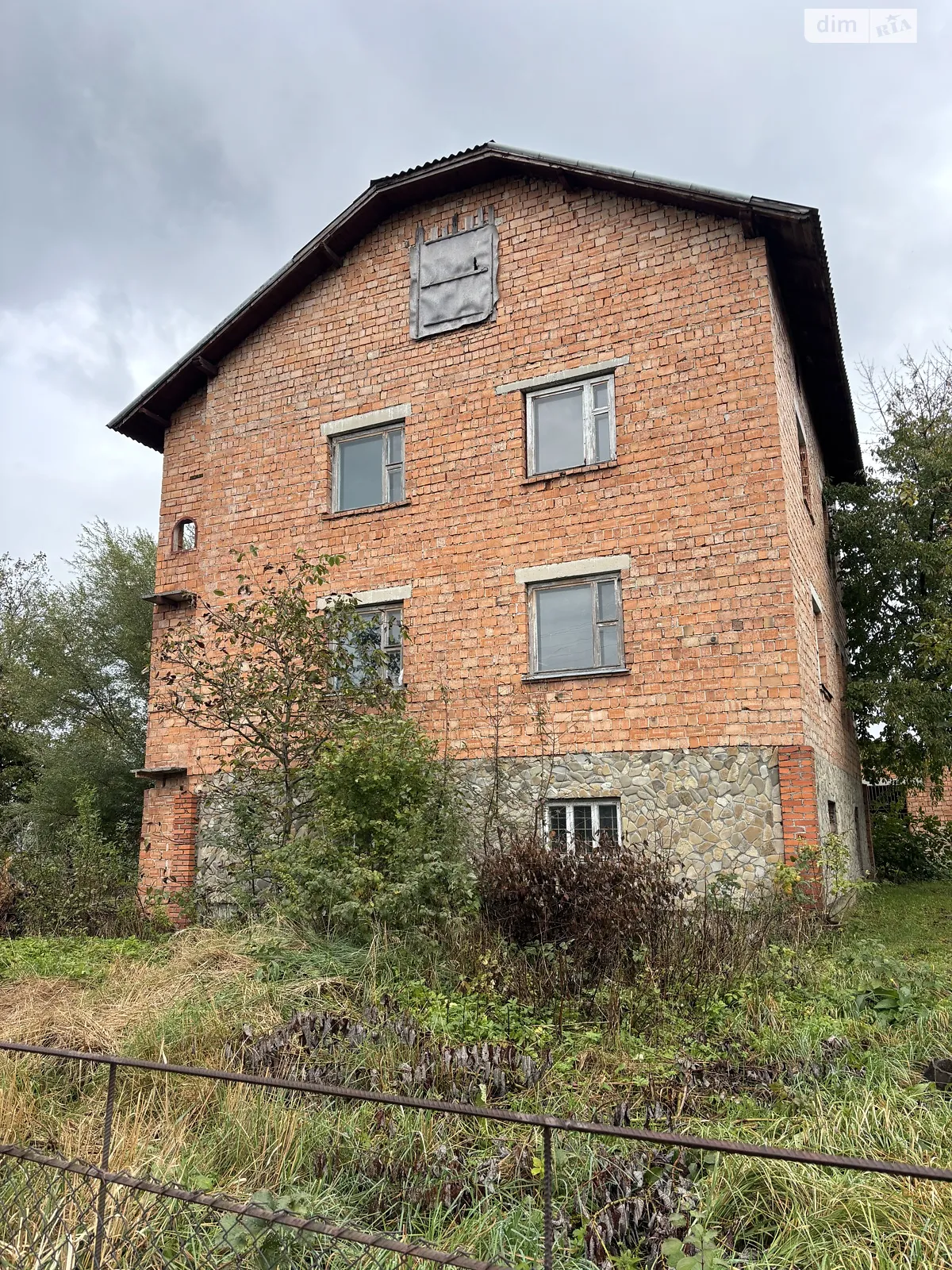 Продається будинок 2 поверховий 290 кв. м з гаражем, цена: 20500 $ - фото 1