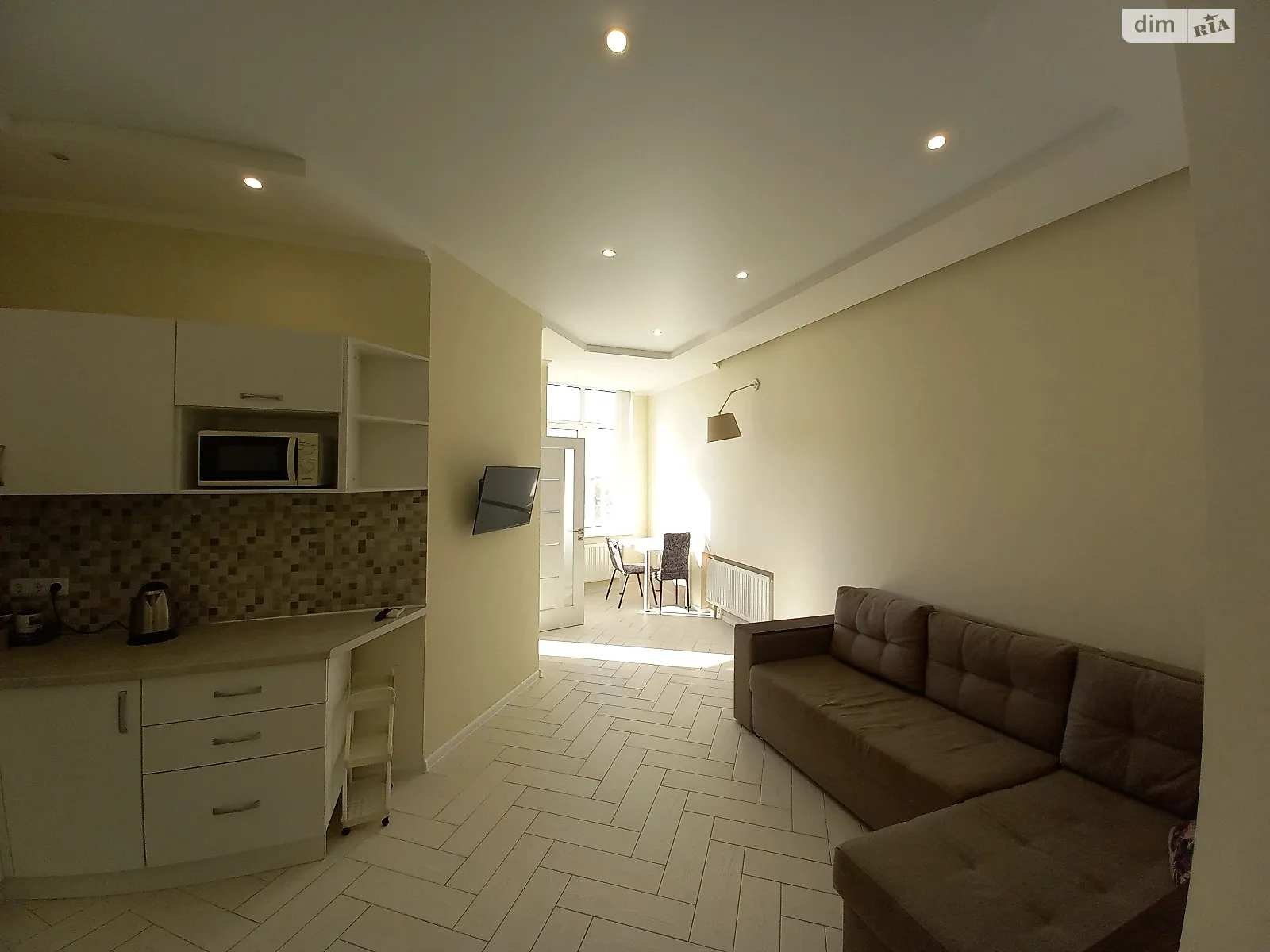 Продається 1-кімнатна квартира 50 кв. м у Одесі, пров. Удільний, 6 - фото 1