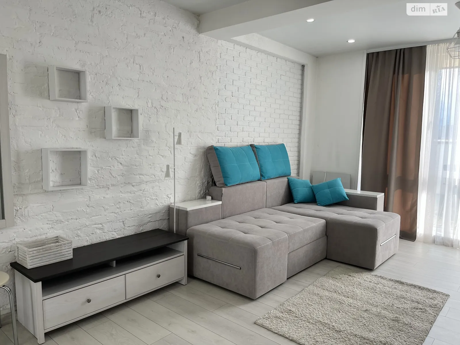 Здається в оренду 1-кімнатна квартира 34 кв. м у Києві, вул. Гетьманська(Майкопська), 1А - фото 1