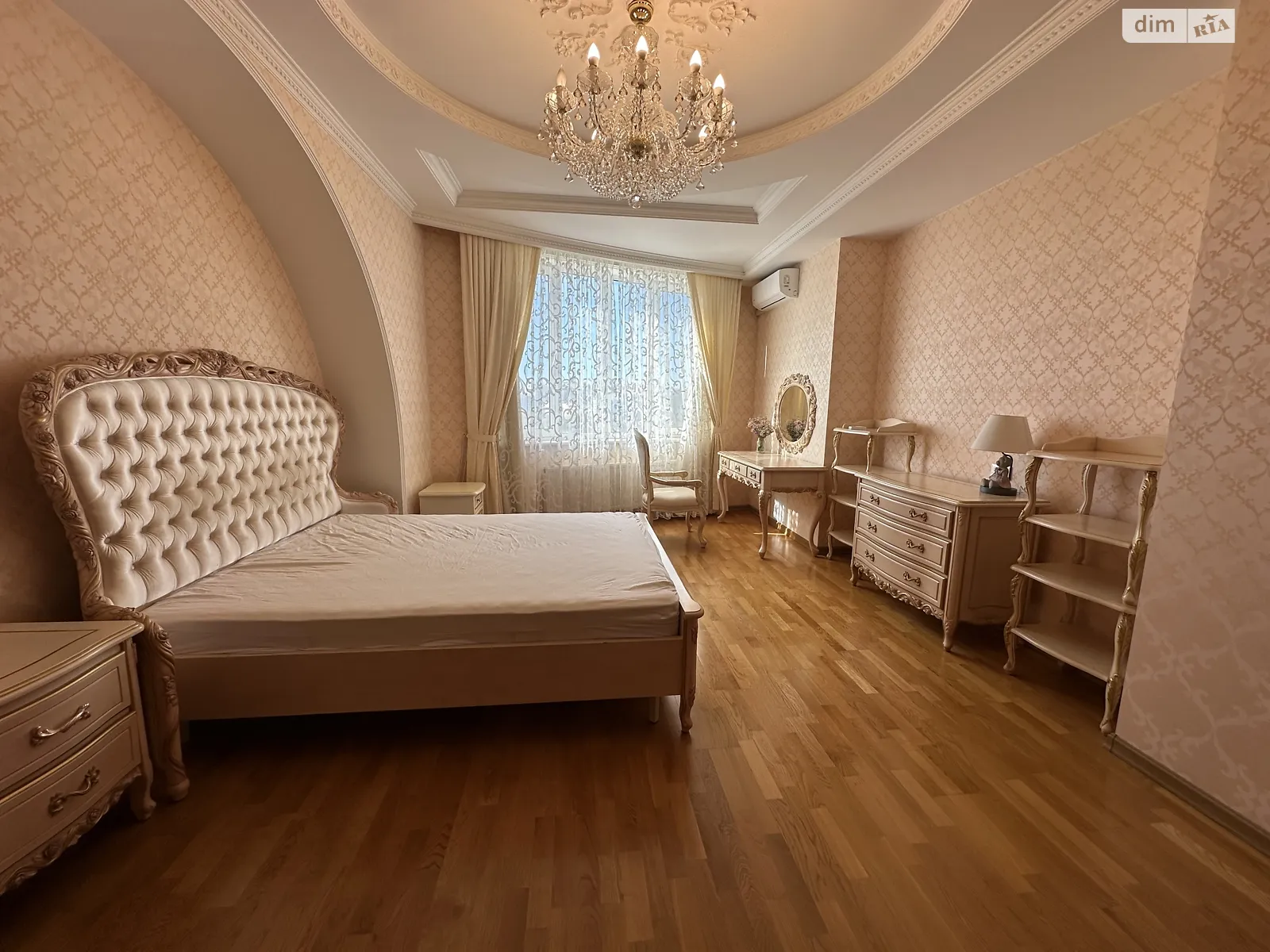 Продается 2-комнатная квартира 120 кв. м в Одессе, просп. Шевченко, 33Б - фото 1