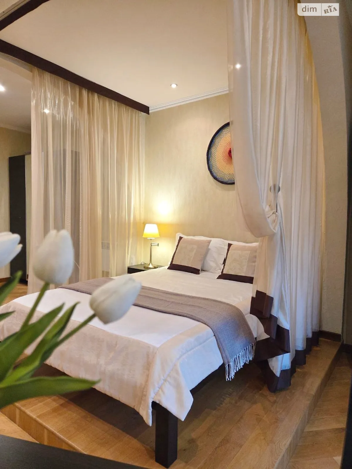 Продается 5-комнатная квартира 187.8 кв. м в Черновцах - фото 1