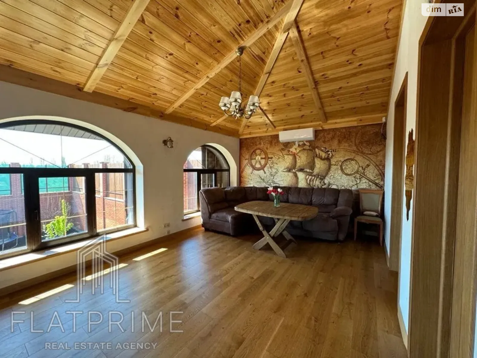 Продается дом на 2 этажа 170 кв. м с гаражом, цена: 160000 $ - фото 1