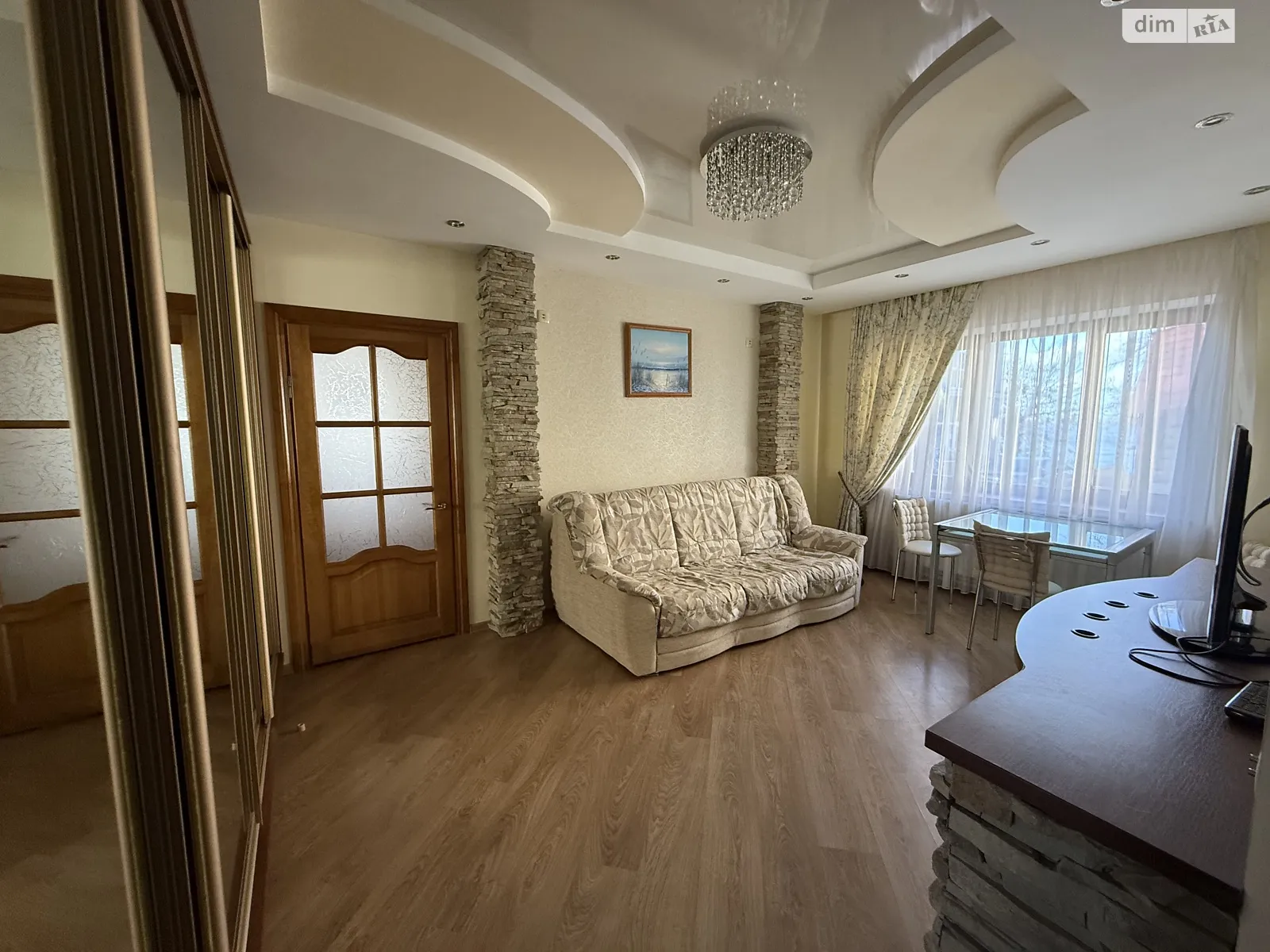 2-кімнатна квартира 50 кв. м у Тернополі, вул. Над Ставом - фото 1