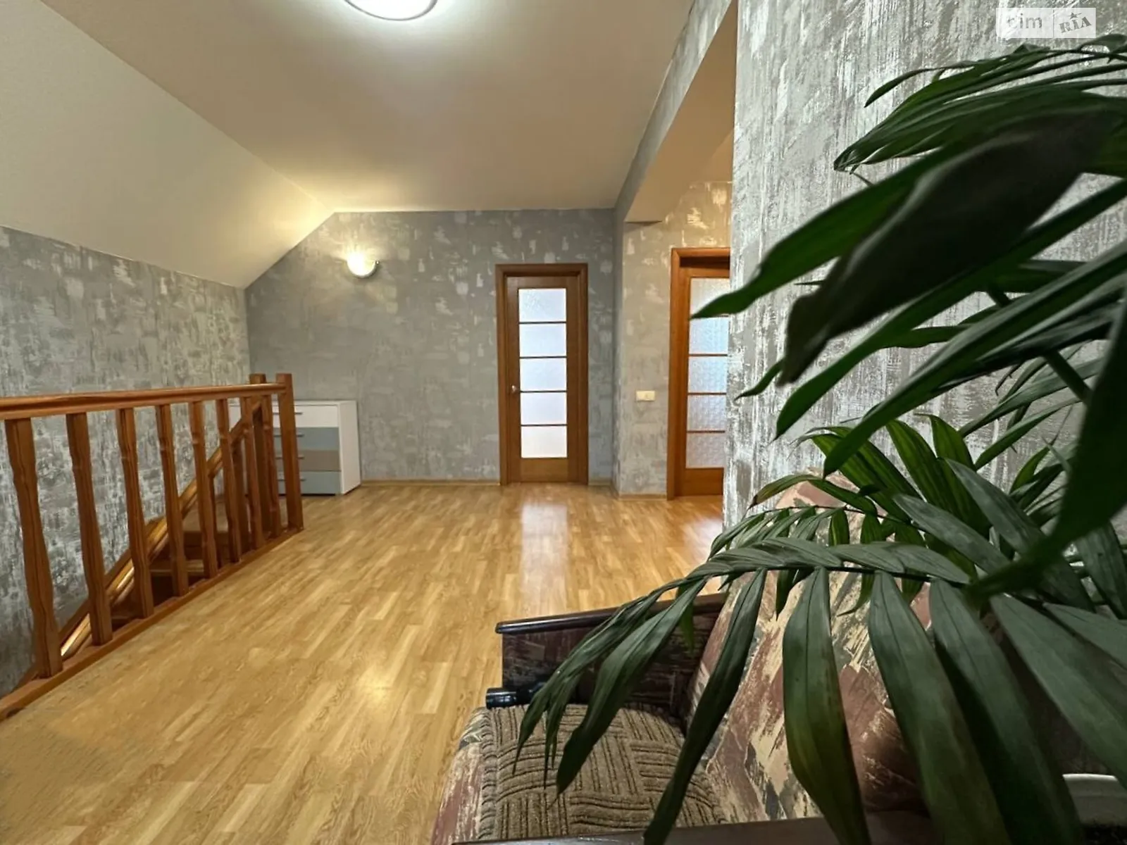 Продается дом на 2 этажа 191 кв. м с мансардой, цена: 180000 $ - фото 1