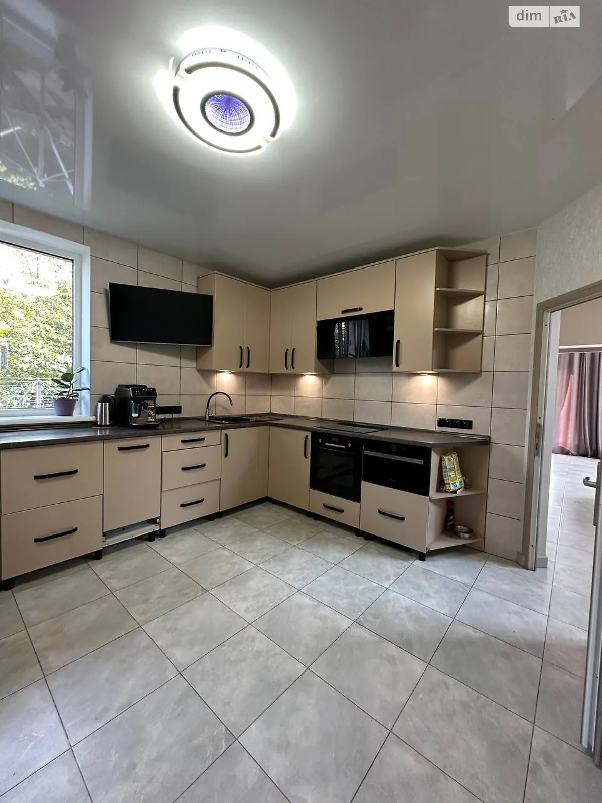 Продается дом на 2 этажа 123 кв. м с балконом, цена: 162000 $ - фото 1