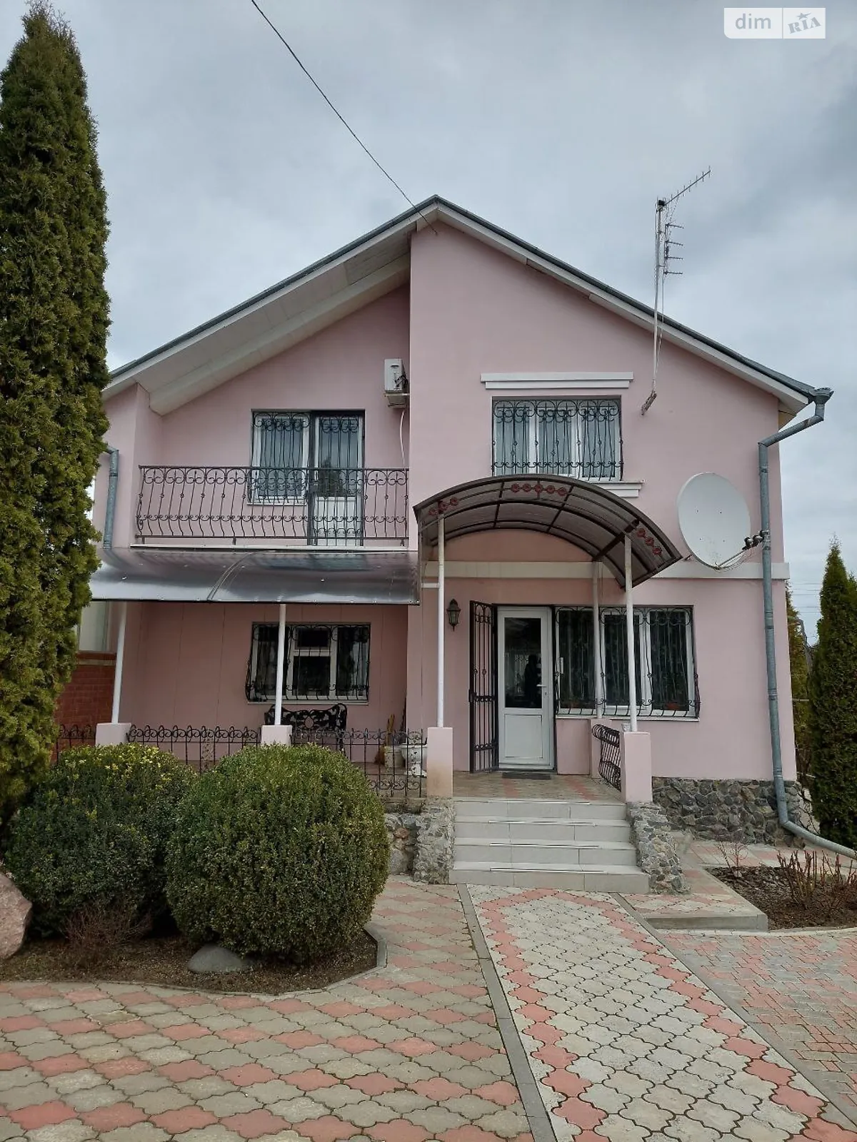 Продается дом на 2 этажа 178.6 кв. м с садом, цена: 65000 $ - фото 1