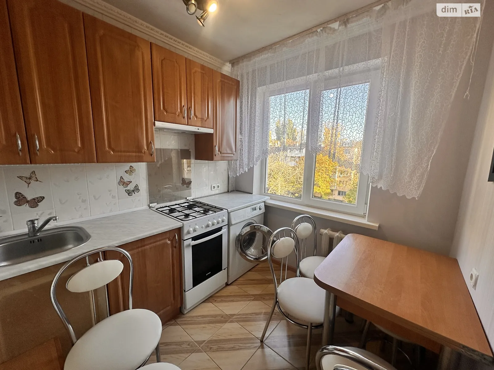 Продается 3-комнатная квартира 58 кв. м в Одессе, ул. Владислава Бувалкина(Генерала Бочарова) - фото 1